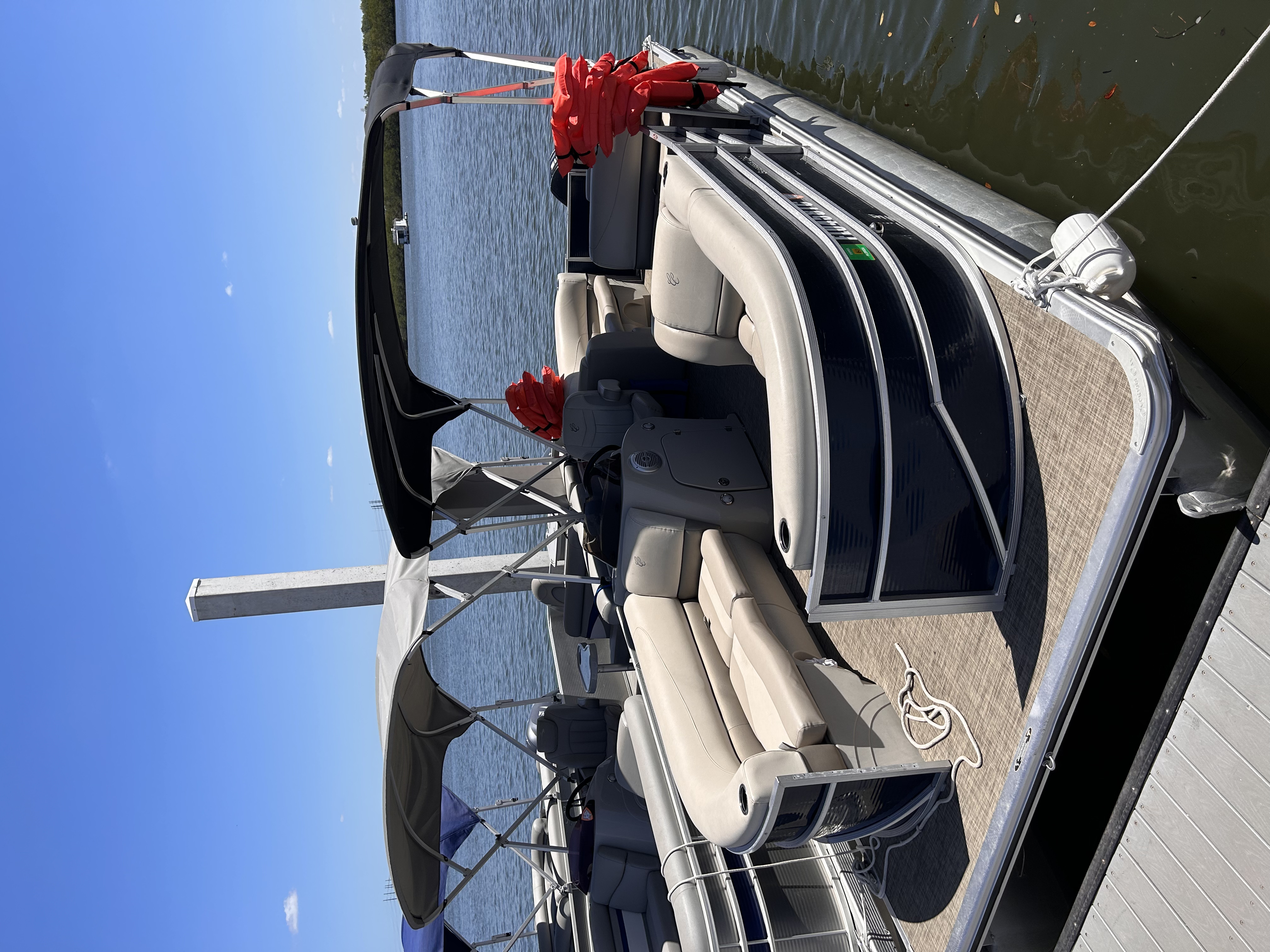 License  to Chill (22' Cypress Cay Pontoon 115 HP Mercury) NO LIVEWELL.