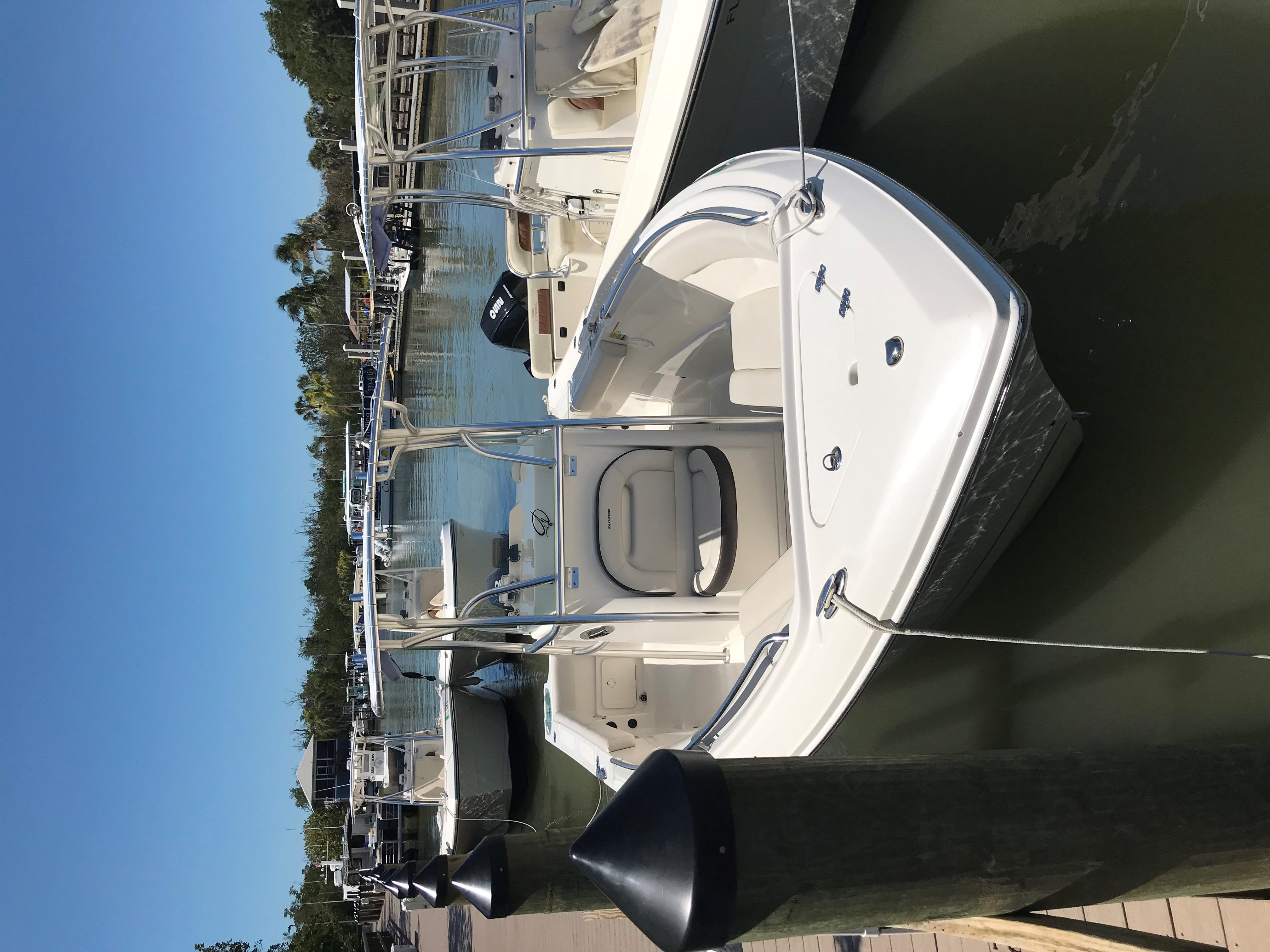 THE JOLLY JENSEN (24' Offshore Center Console 250HP - fishing)
