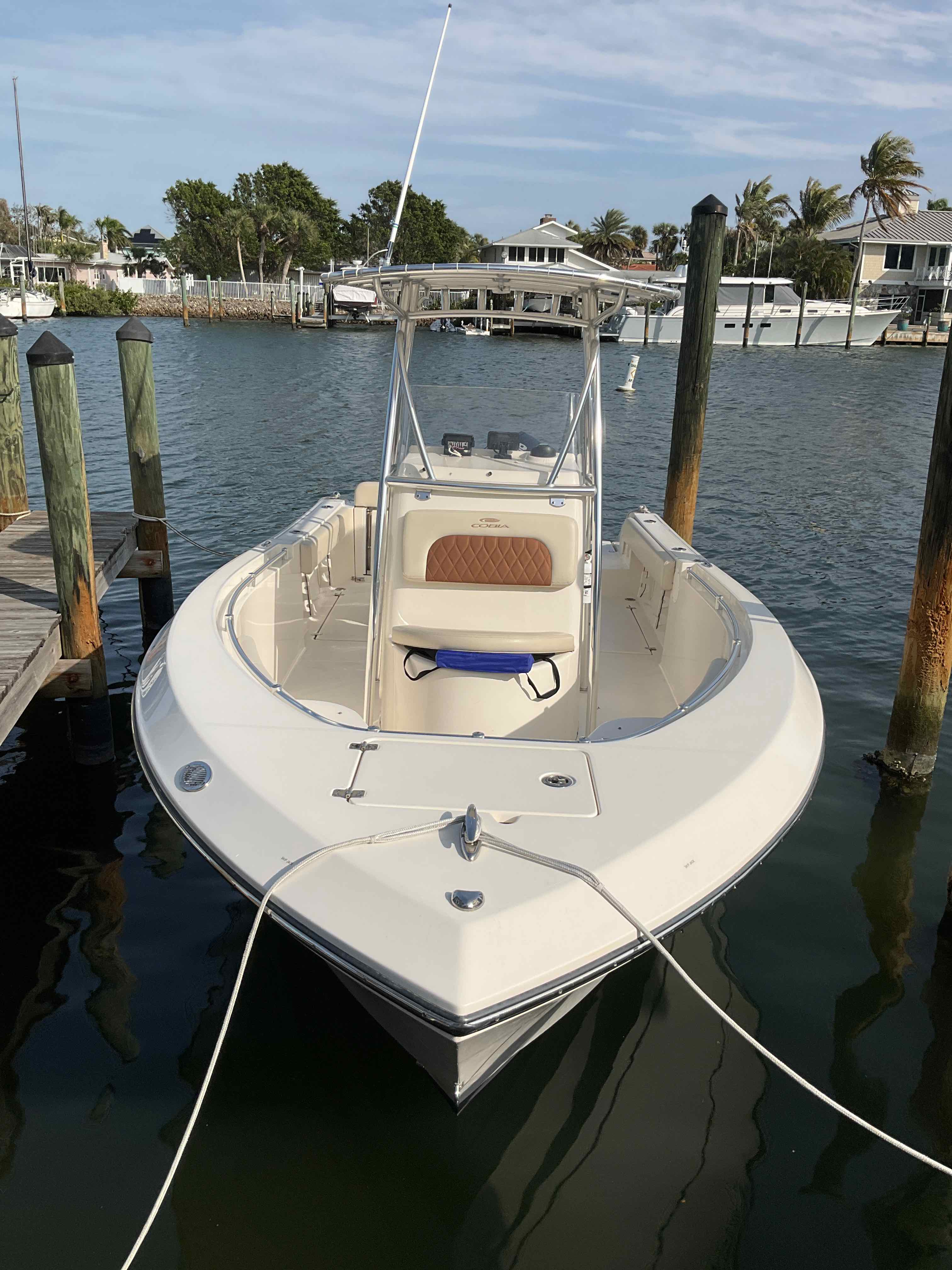 SKIPJACK (24' Offshore Center Console 250HP - fishing)