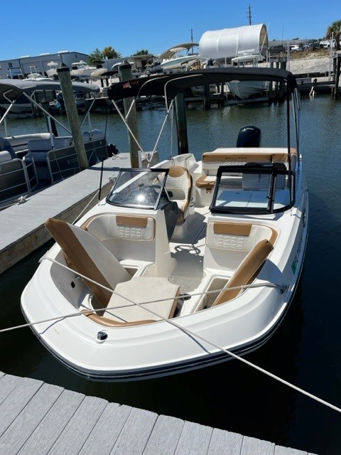 SERENITY NOW (Bayliner 22' Deck Boat 150 HP - Cruising)