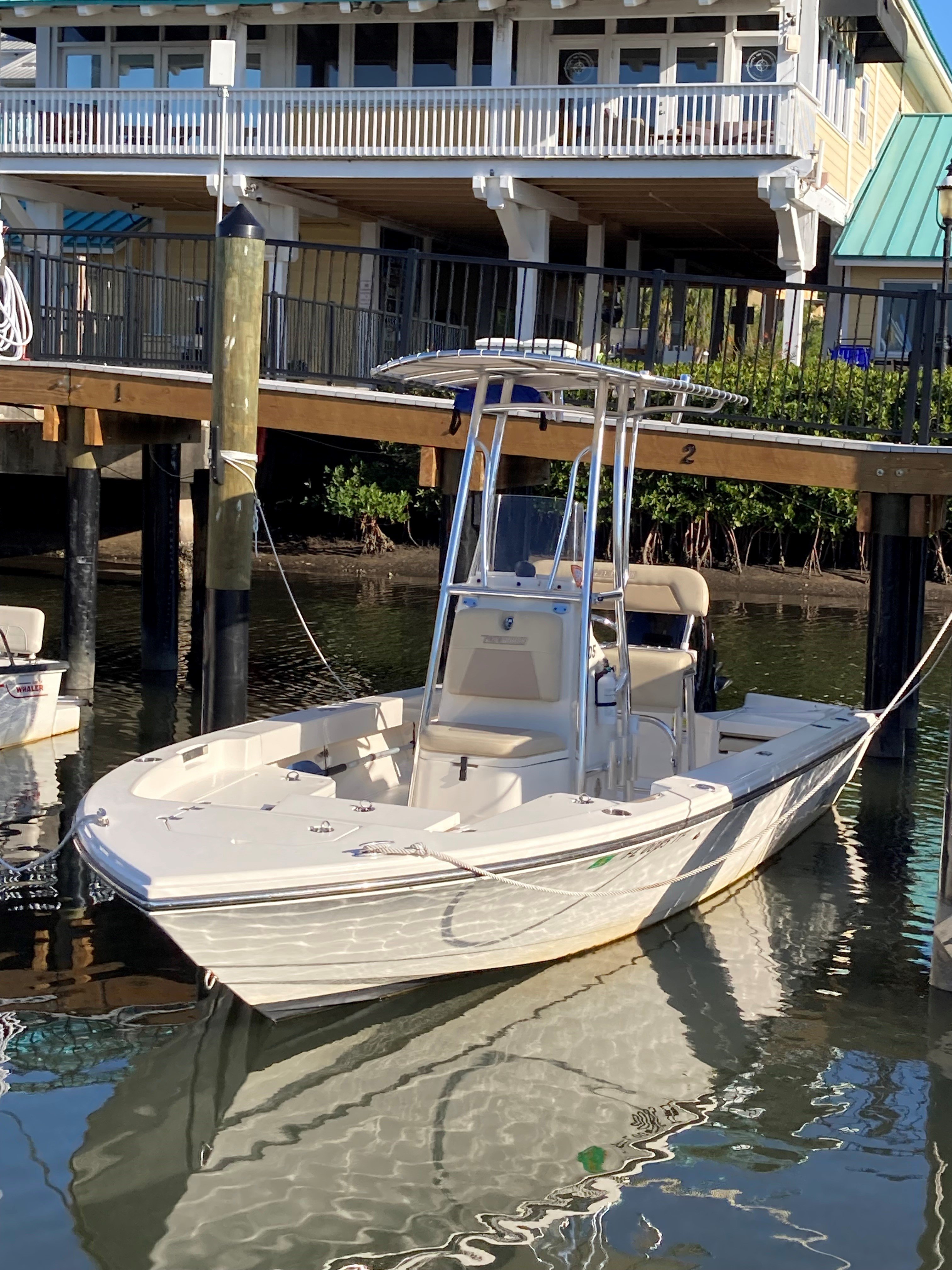 PACK-MAN (21FT Center Console Pathfinder 150 HP Fishing