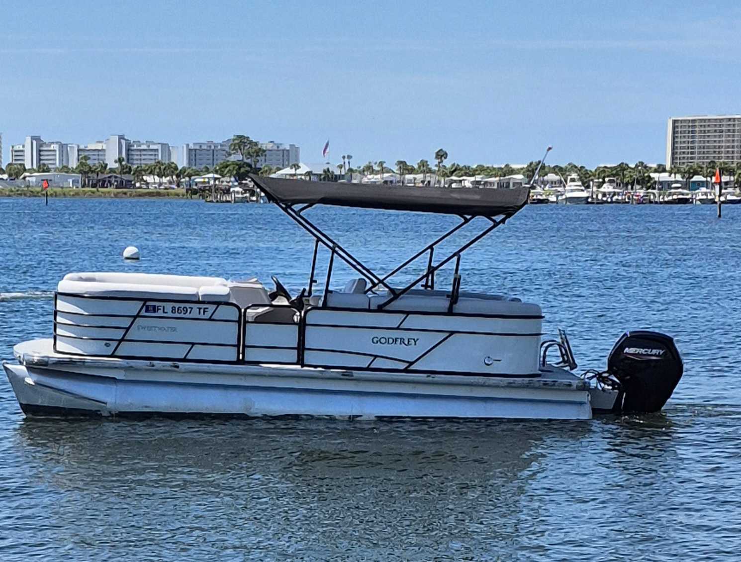 (285) 2186 Pontoon (No Fishing)