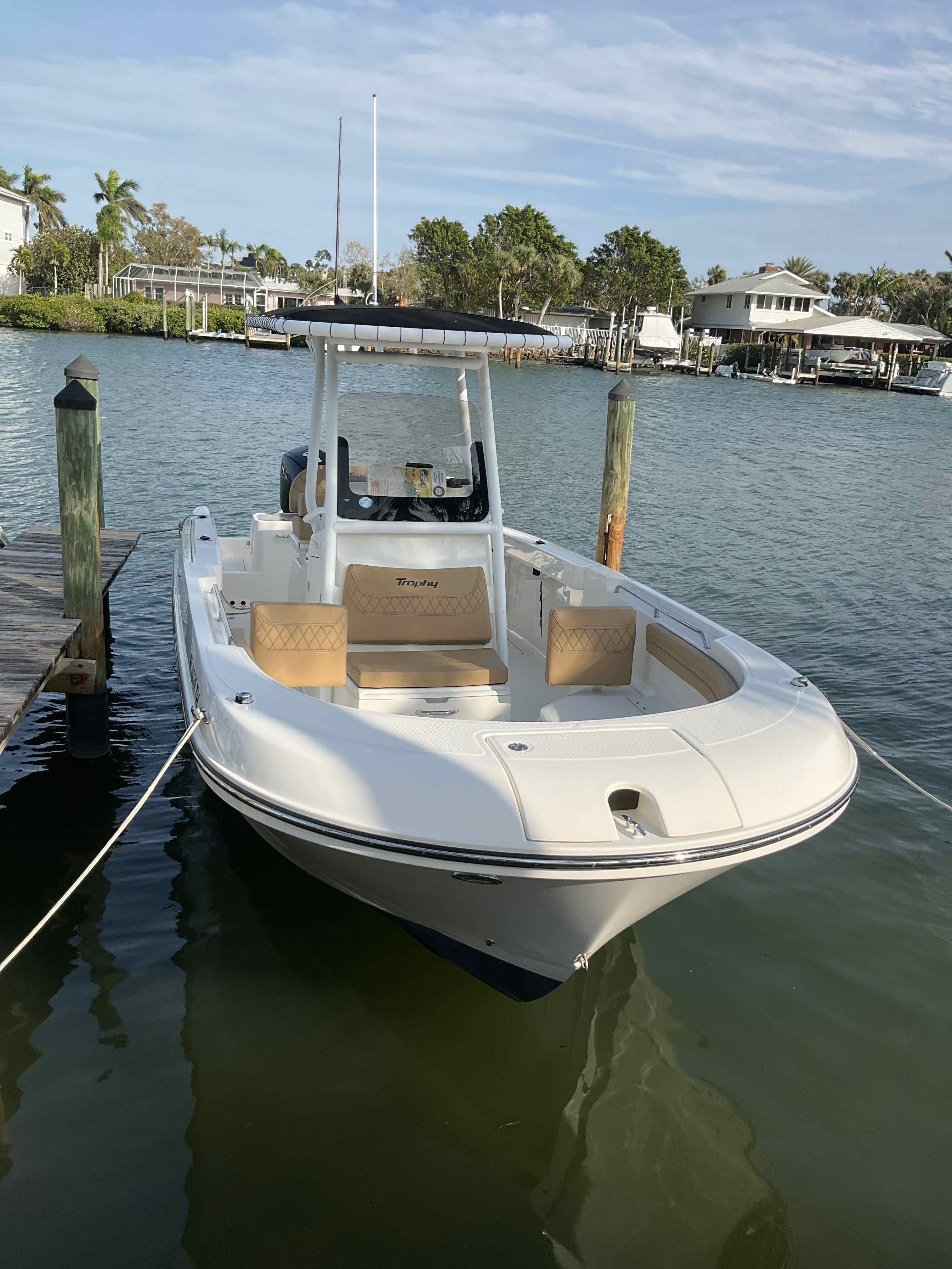 COOL RUNNINGS (24FT Offshore Bayliner Trophy Center Console - 150 HP~Fishing)
