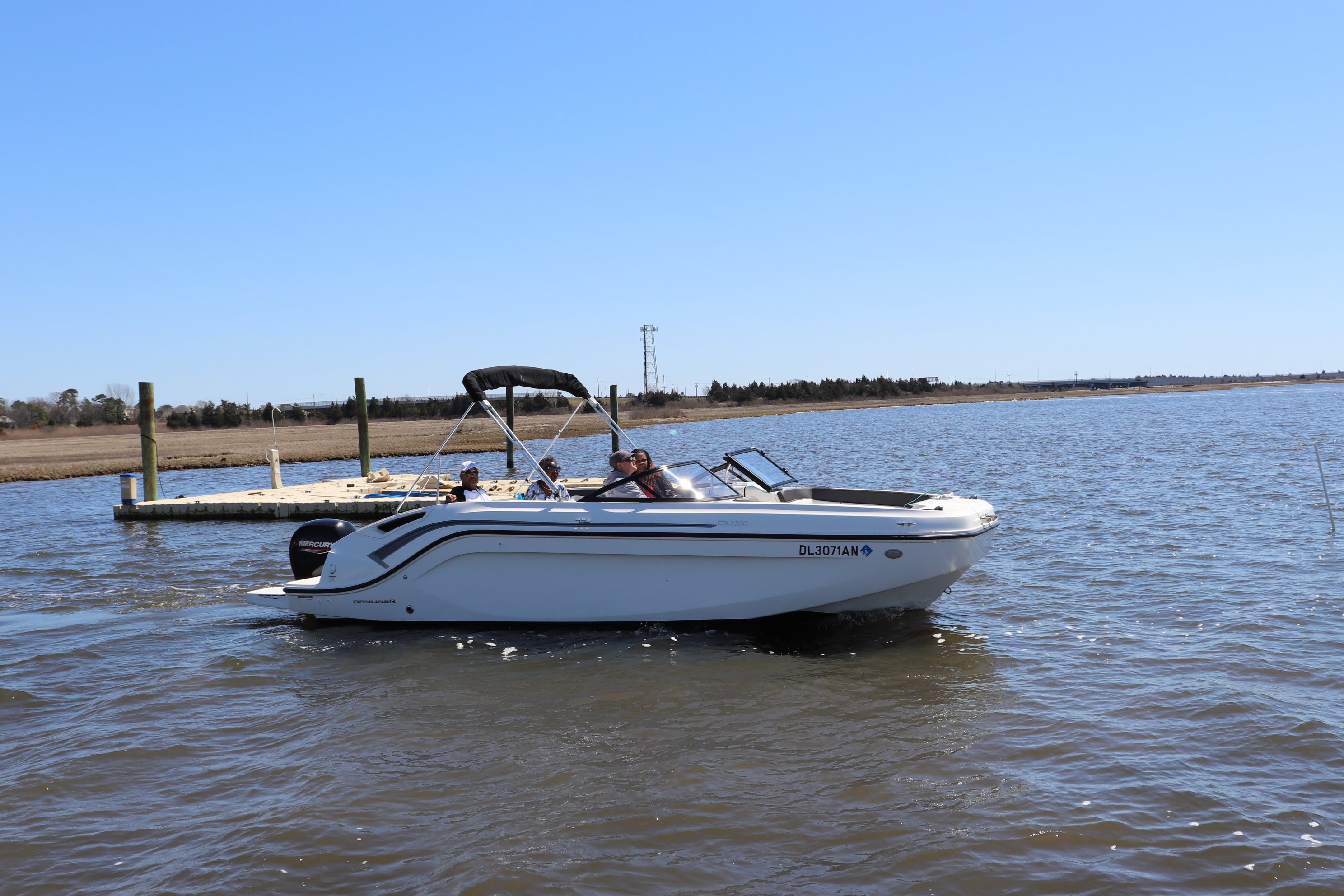 Bayliner DX2200 (DL2474AN)