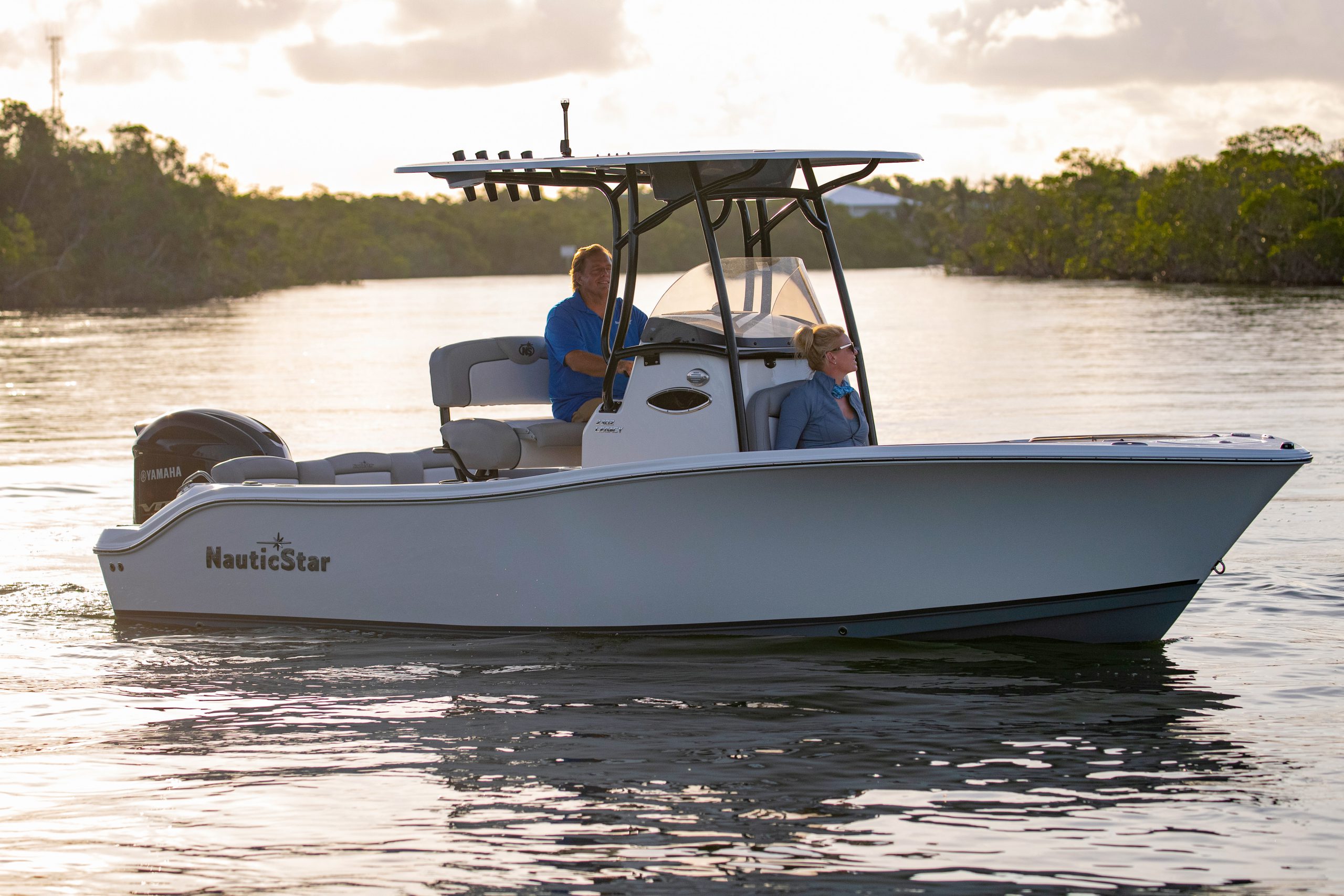 Nauticstar 2302 (MD3348LB)