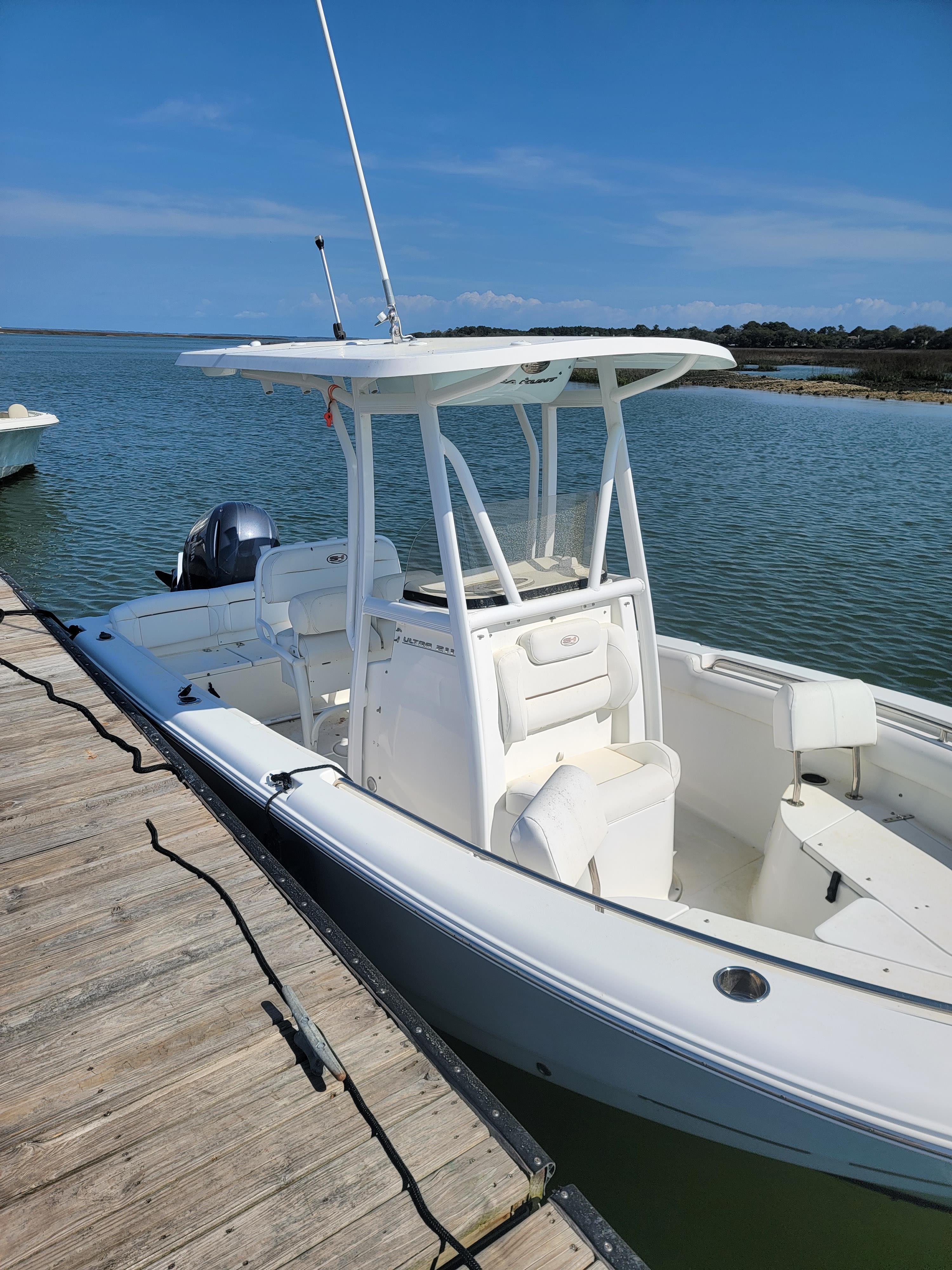 Port Royal #2 Fishing Sea Hunt Center Console