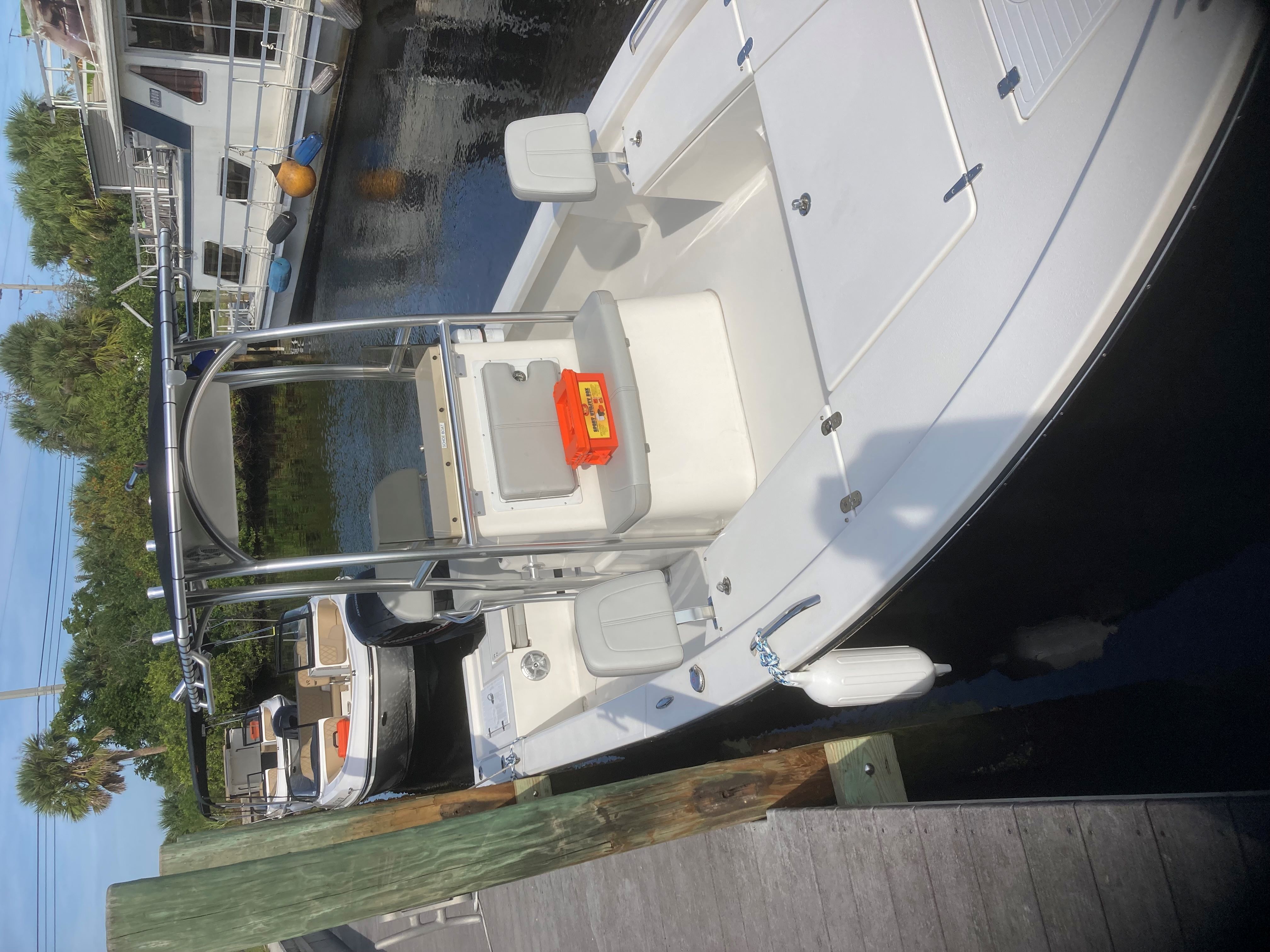 SCHOE BOAT  (22FT Maycraft  Center Console - 150 HP- Near Shore Fishing)