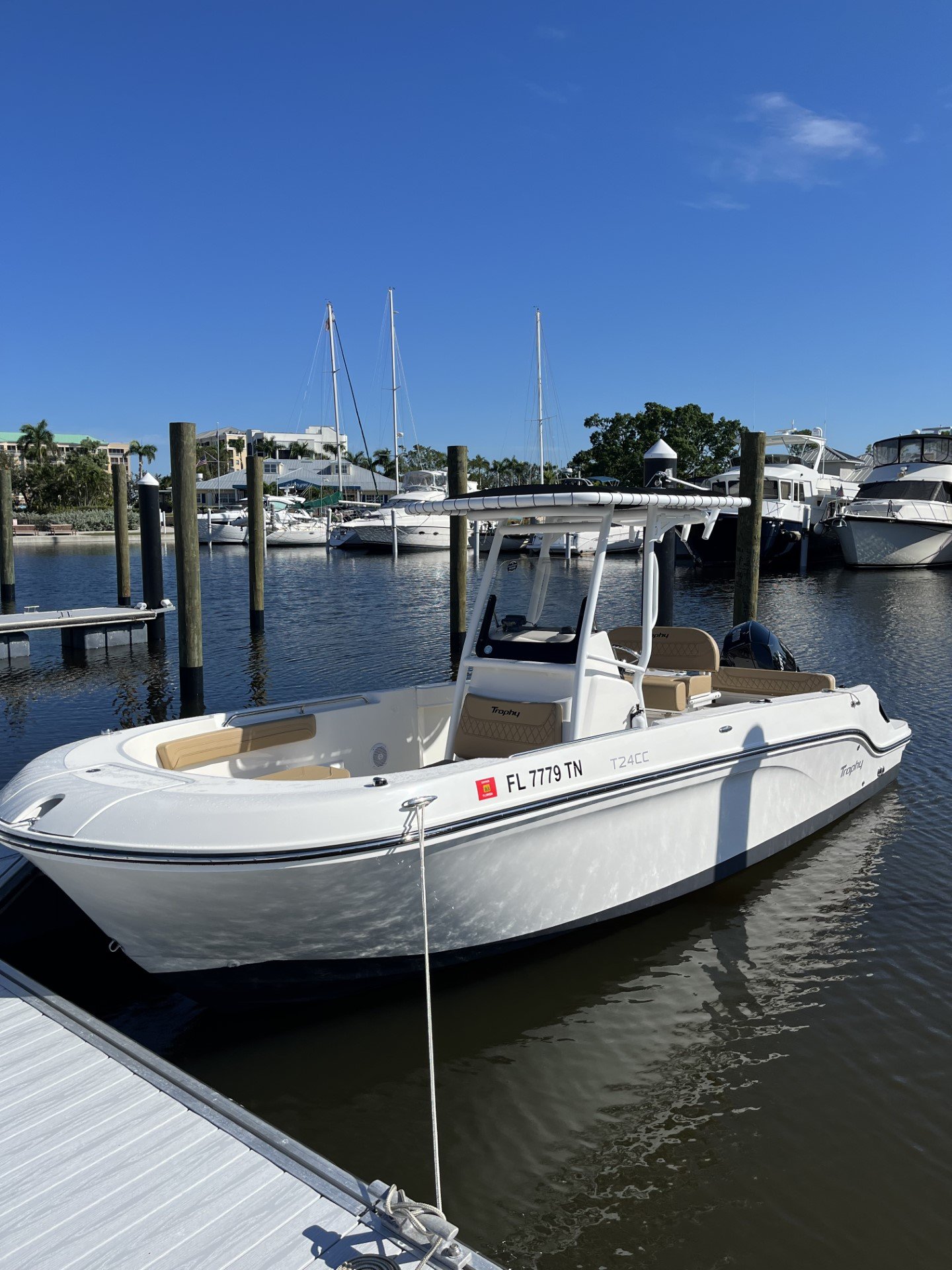 BIG CHEESE  (24FT Bayliner Trophy Offshore  Ctr Console - 250 HP~Fish)
