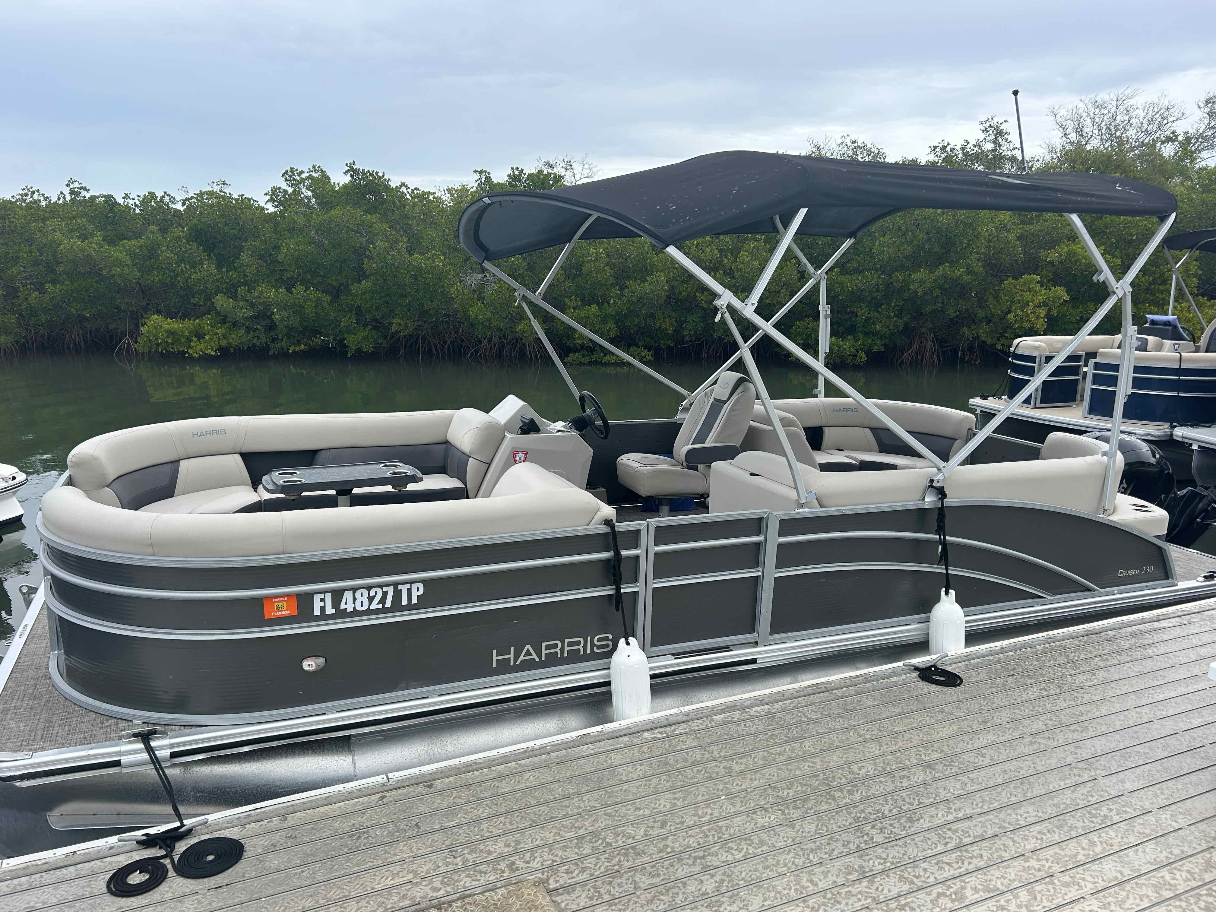 SPACE WAVE - 23’ Harris Tritoon (150 HP)