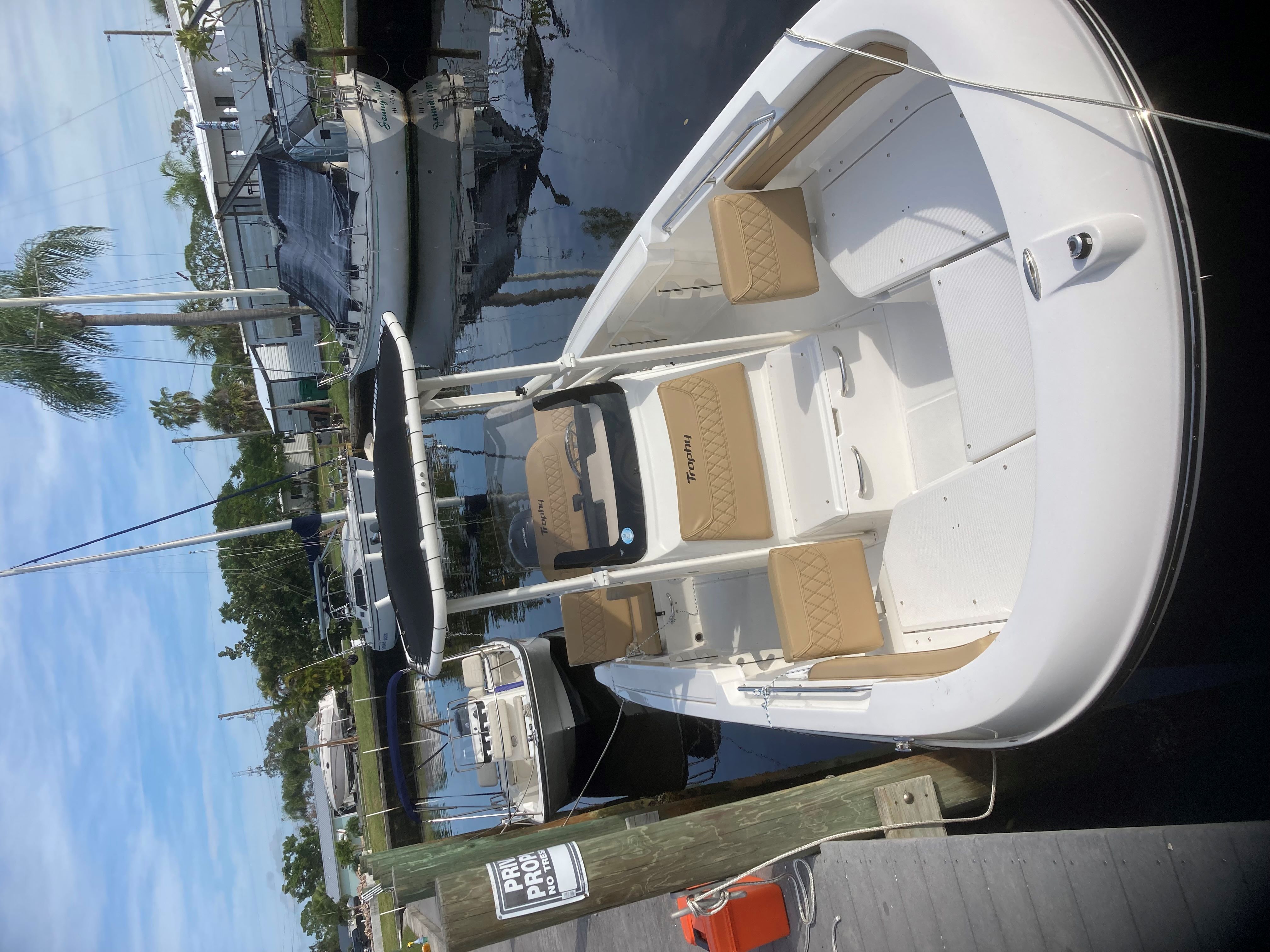 SURF DUST (22FT Bayliner Trophy 22 Center Console - 150 HP~Fishing)