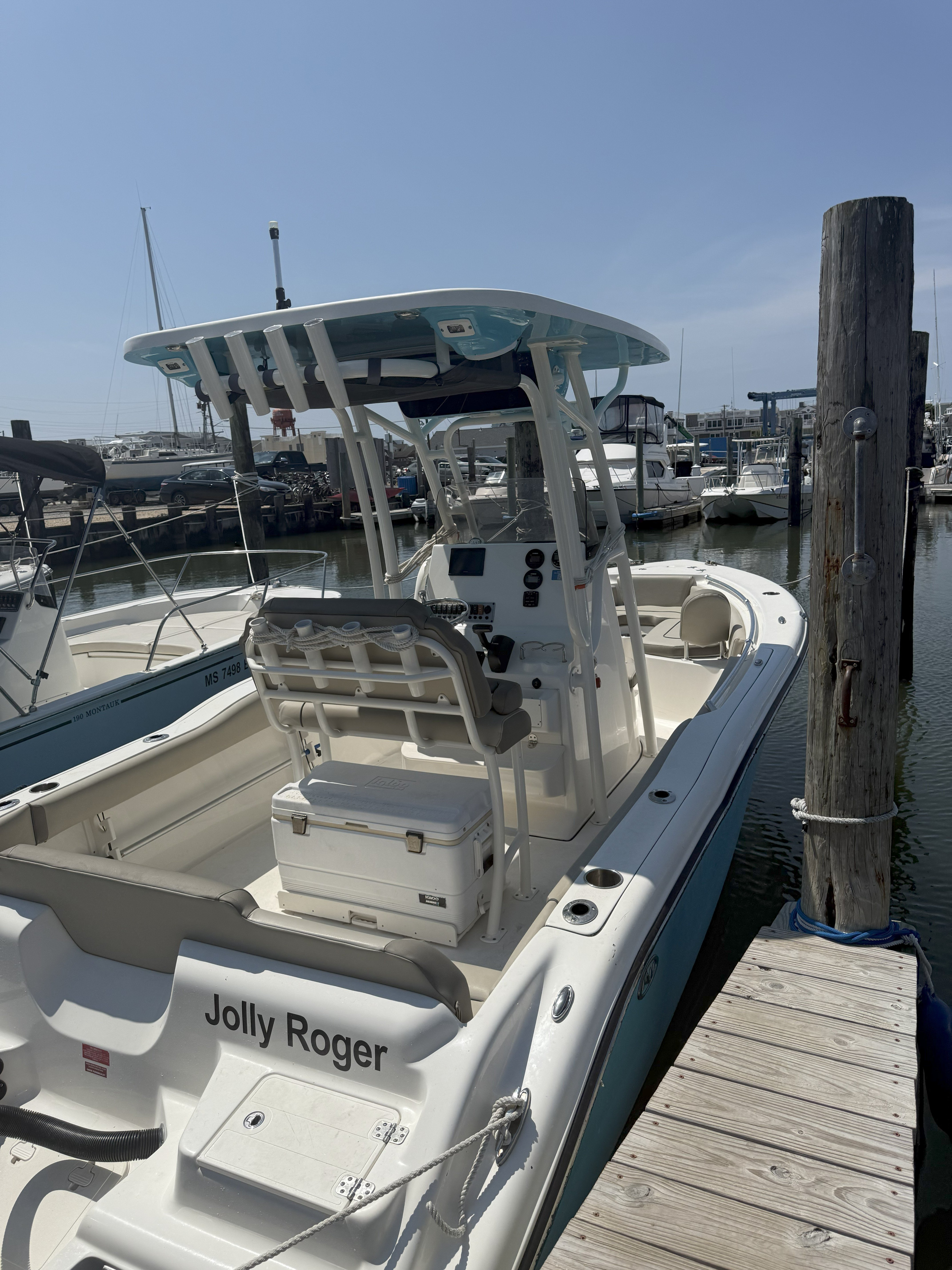 Jolly Roger - 21' CC