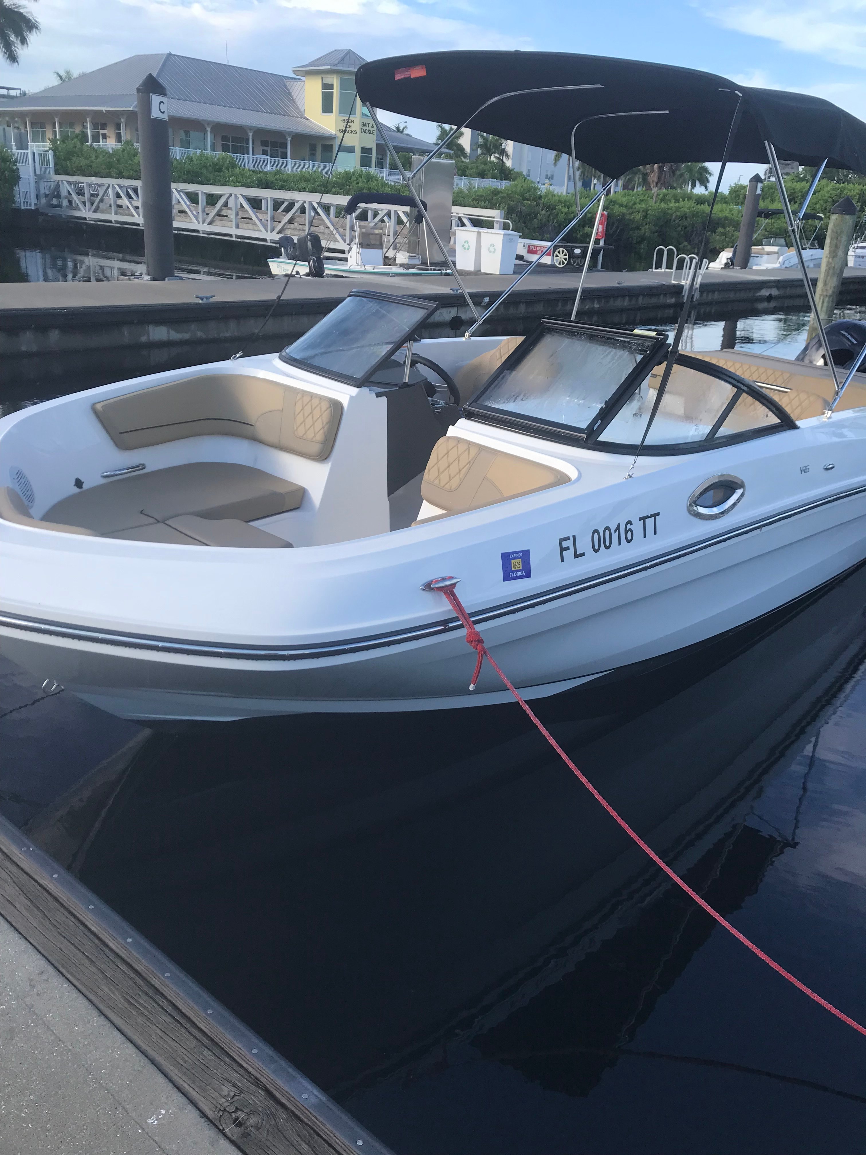 NORTH STAR (22' Deck Boat-VR6 OB-150 HP - cruising)