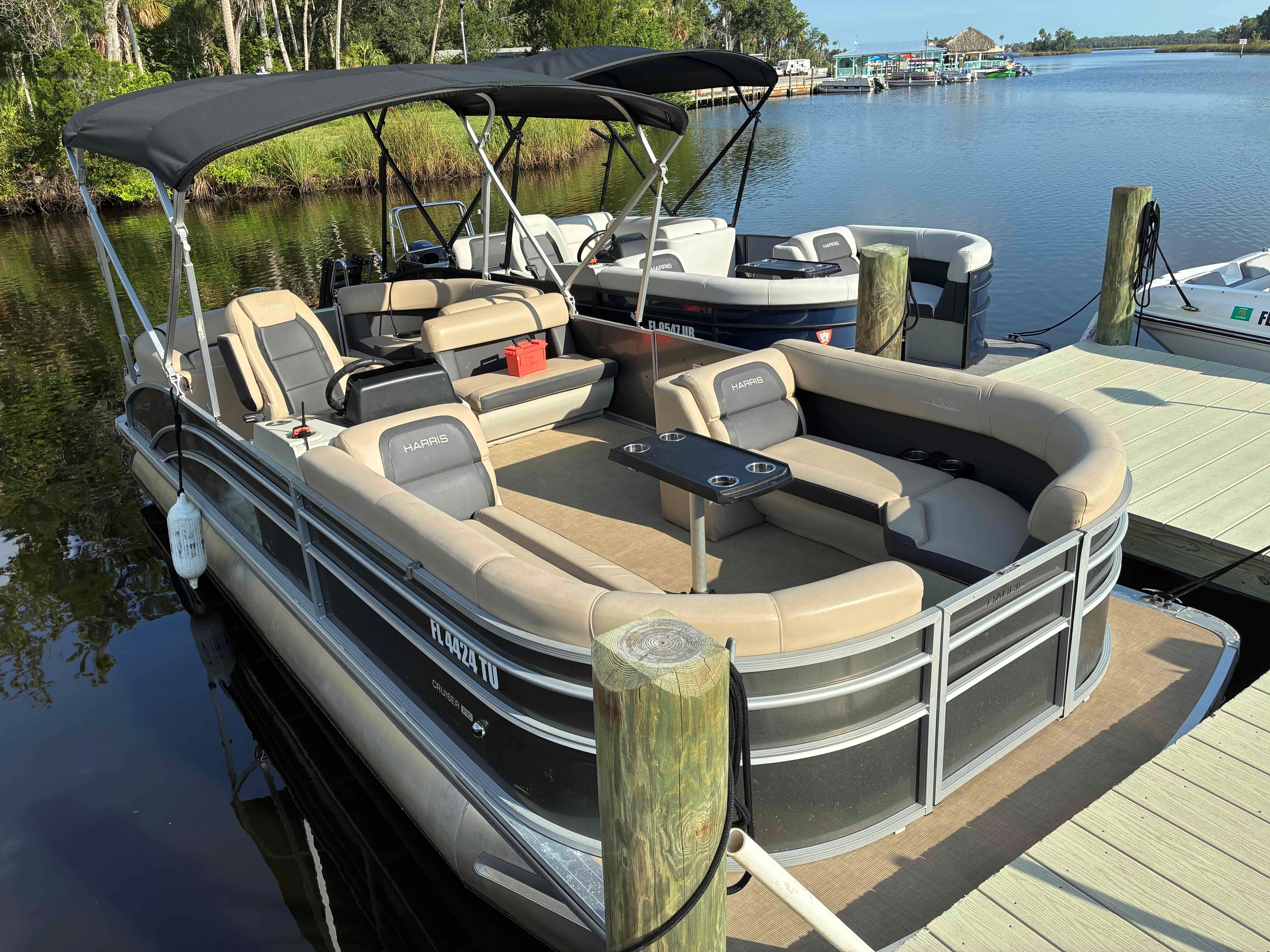 SEA SAW (23' HARRIS HC23FR Pontoon 115hp MERCURY)
