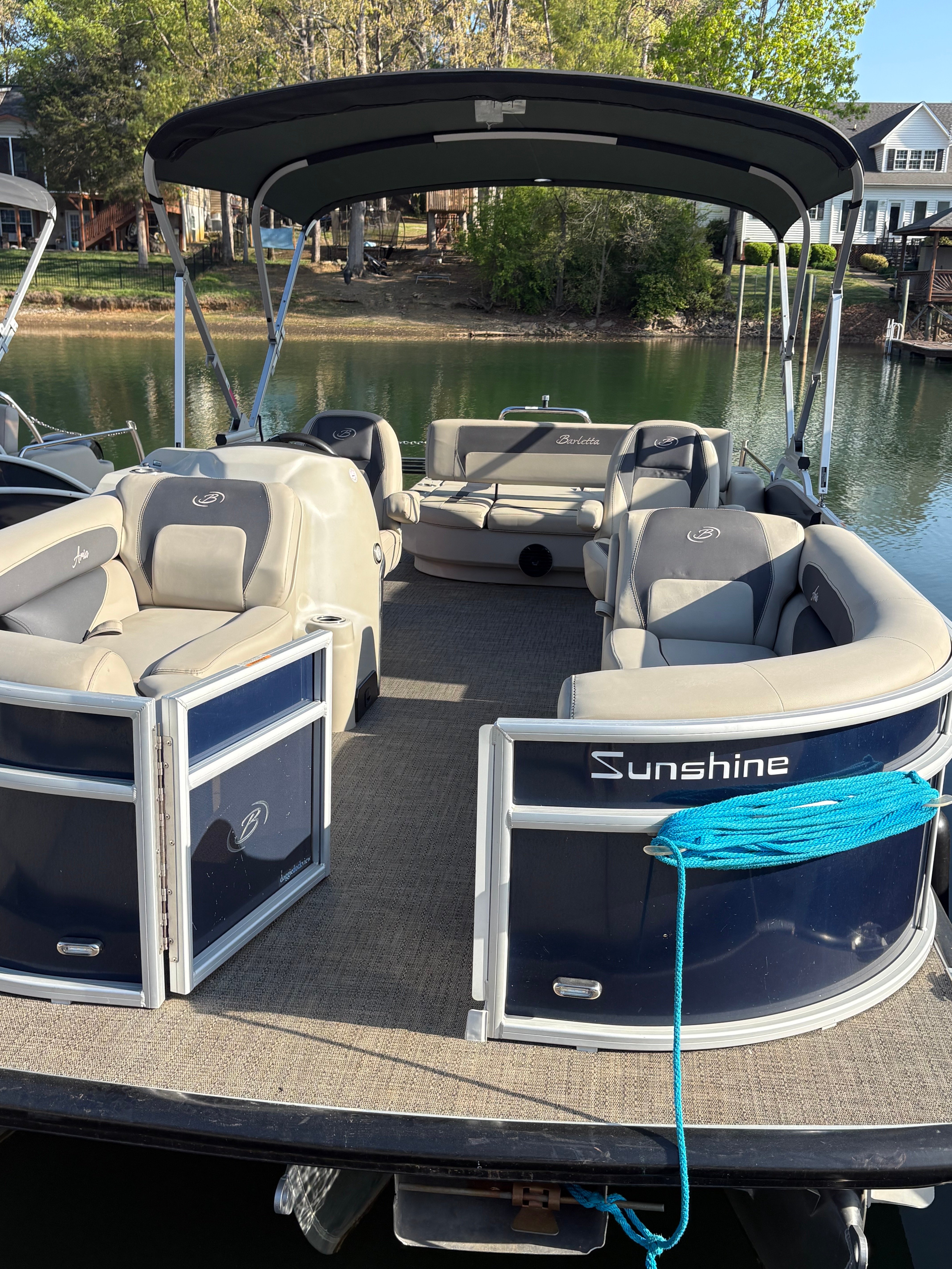 Sunshine [A] | 2024 Barletta Aria22 Swingback