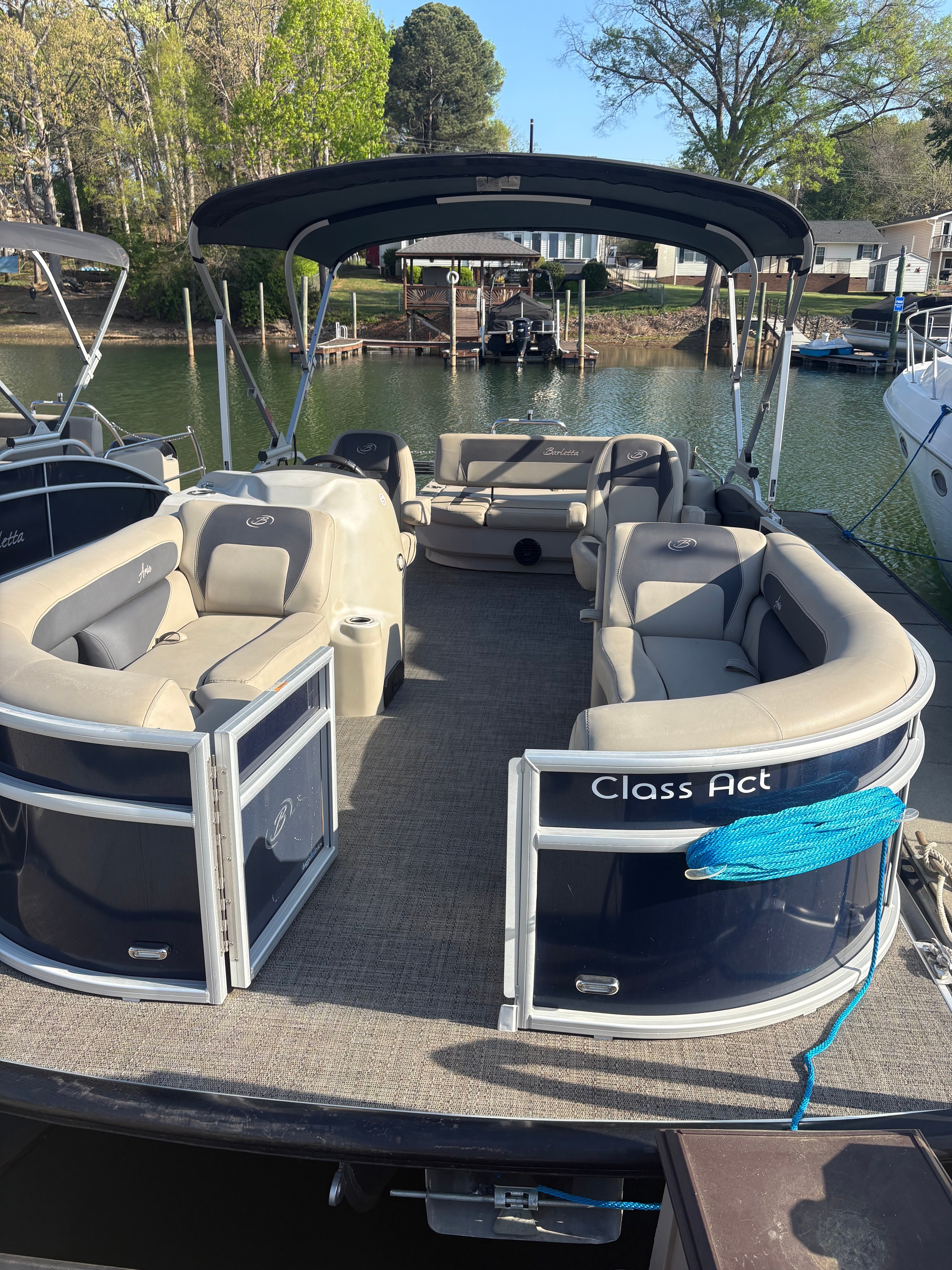 Class Act [A] | 2024 Barletta Aria A22 Swingback