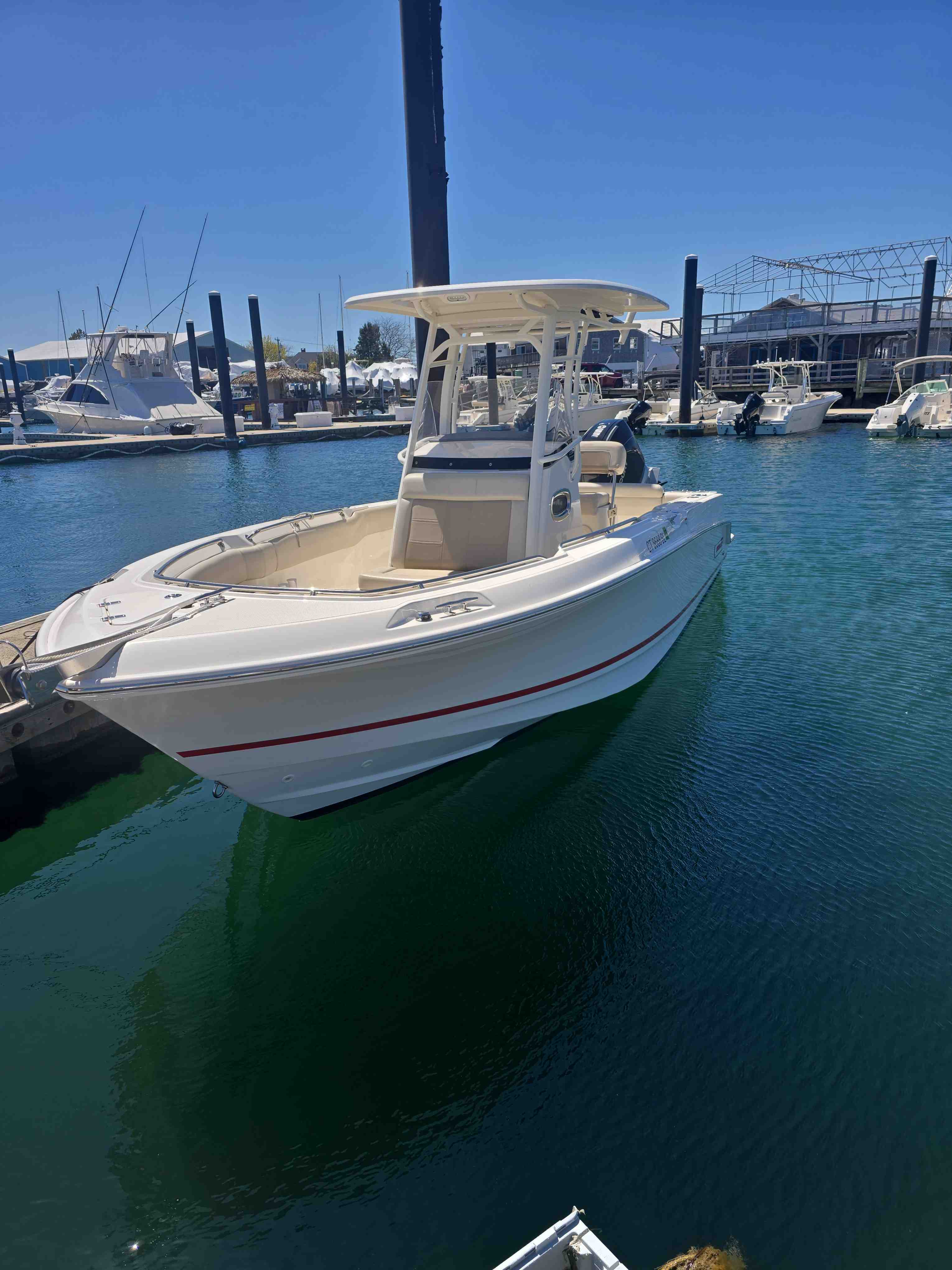 Moondance (CT) (23' Boston Whaler Center Console 250HP)
