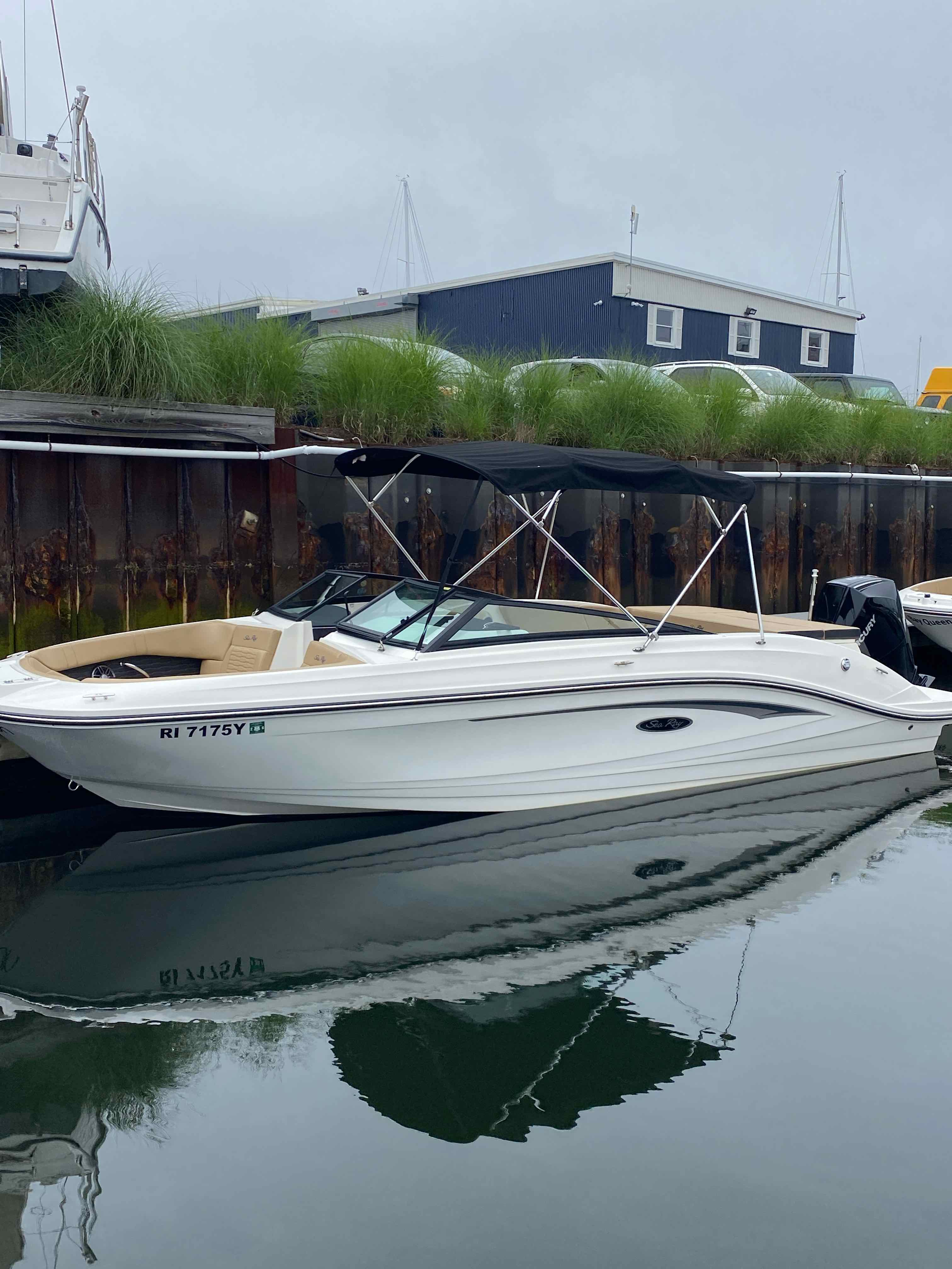 Hold On (23' Sea Ray Sport Cruiser 200 HP - Cruising)Bay Only
