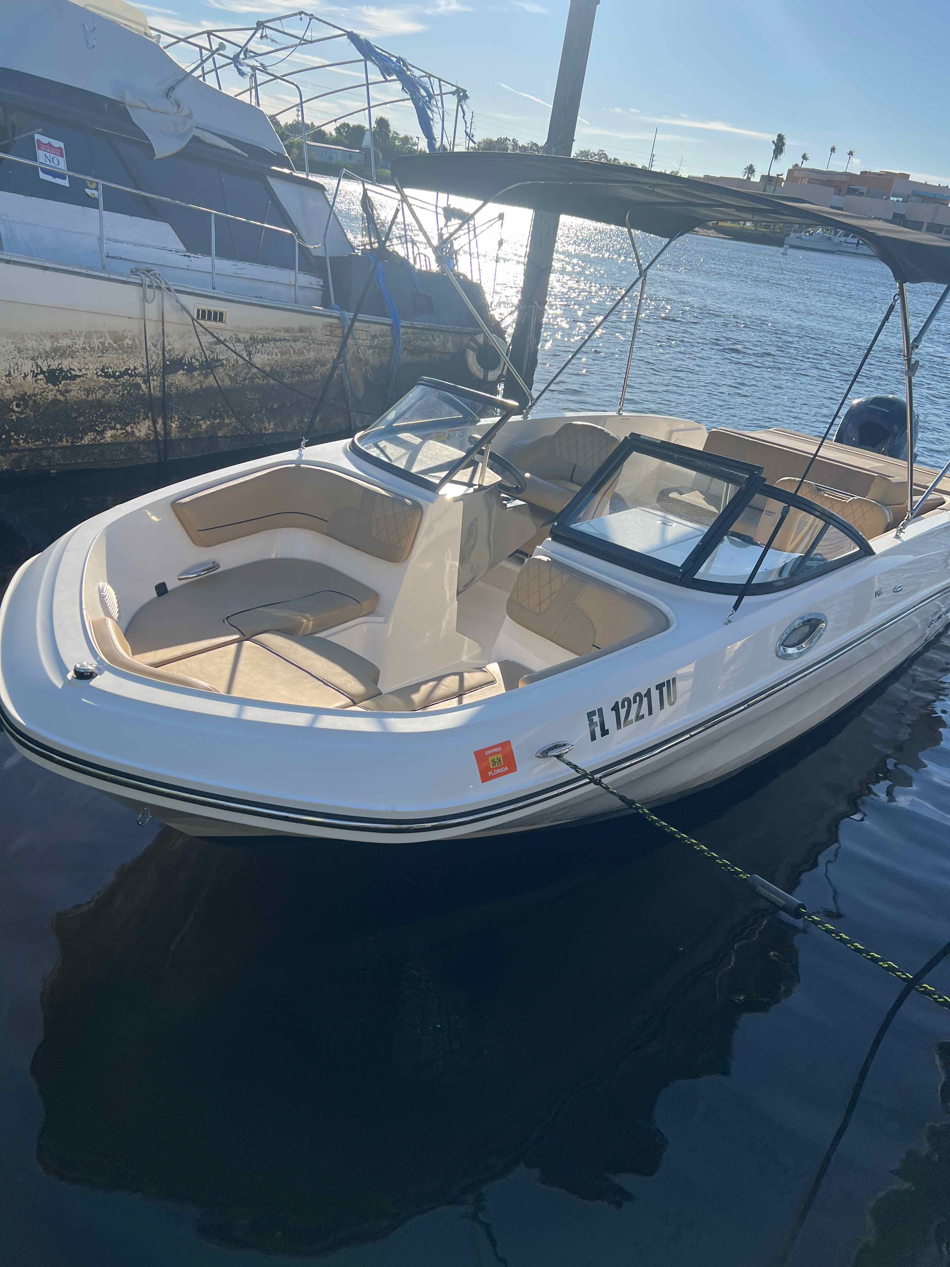 PIRATE EYE (22' BAYLINER VR6 150XL MERCURY)