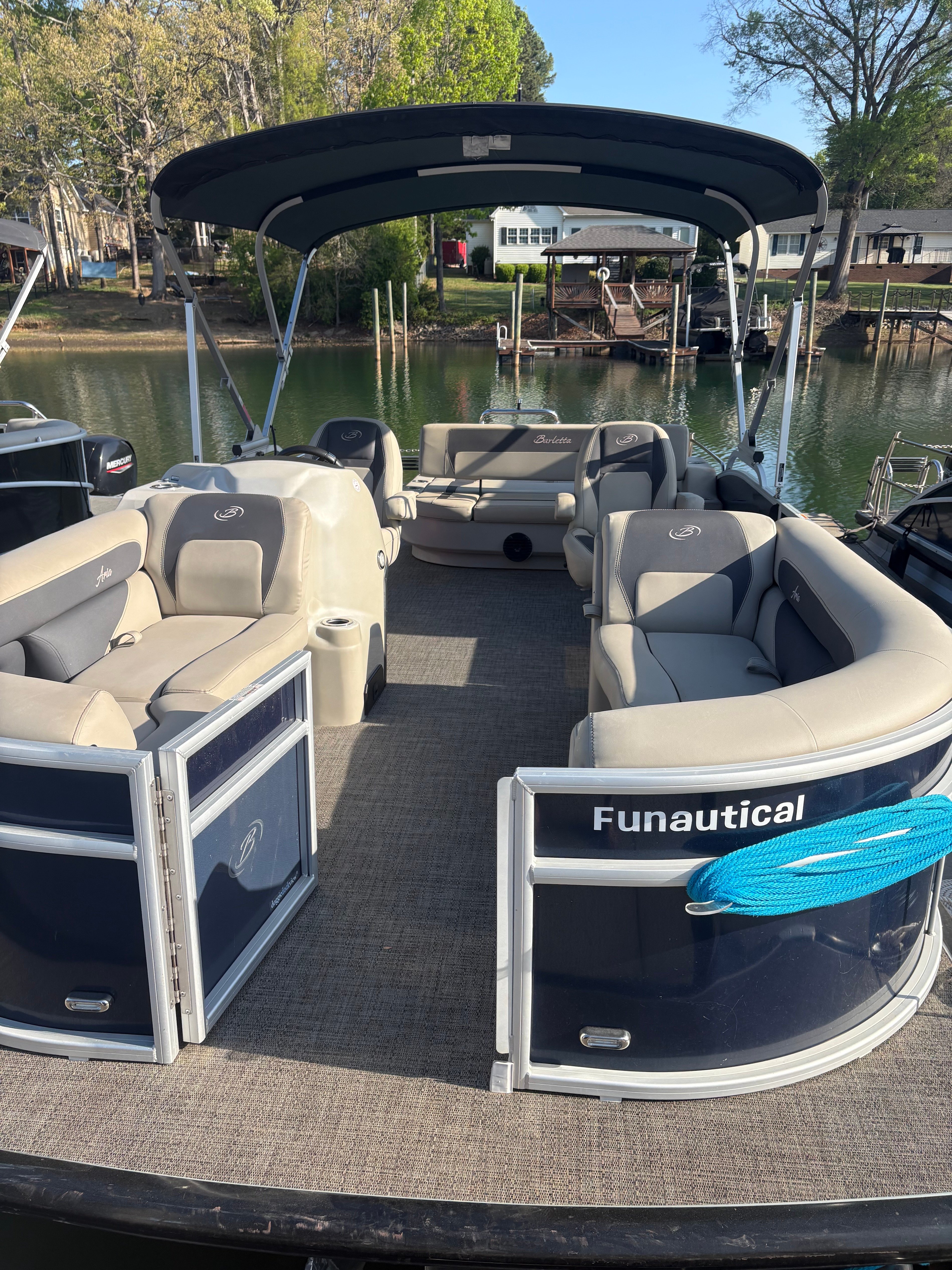 Funautical [A] | 2024 Barletta Aria A22 Swingback