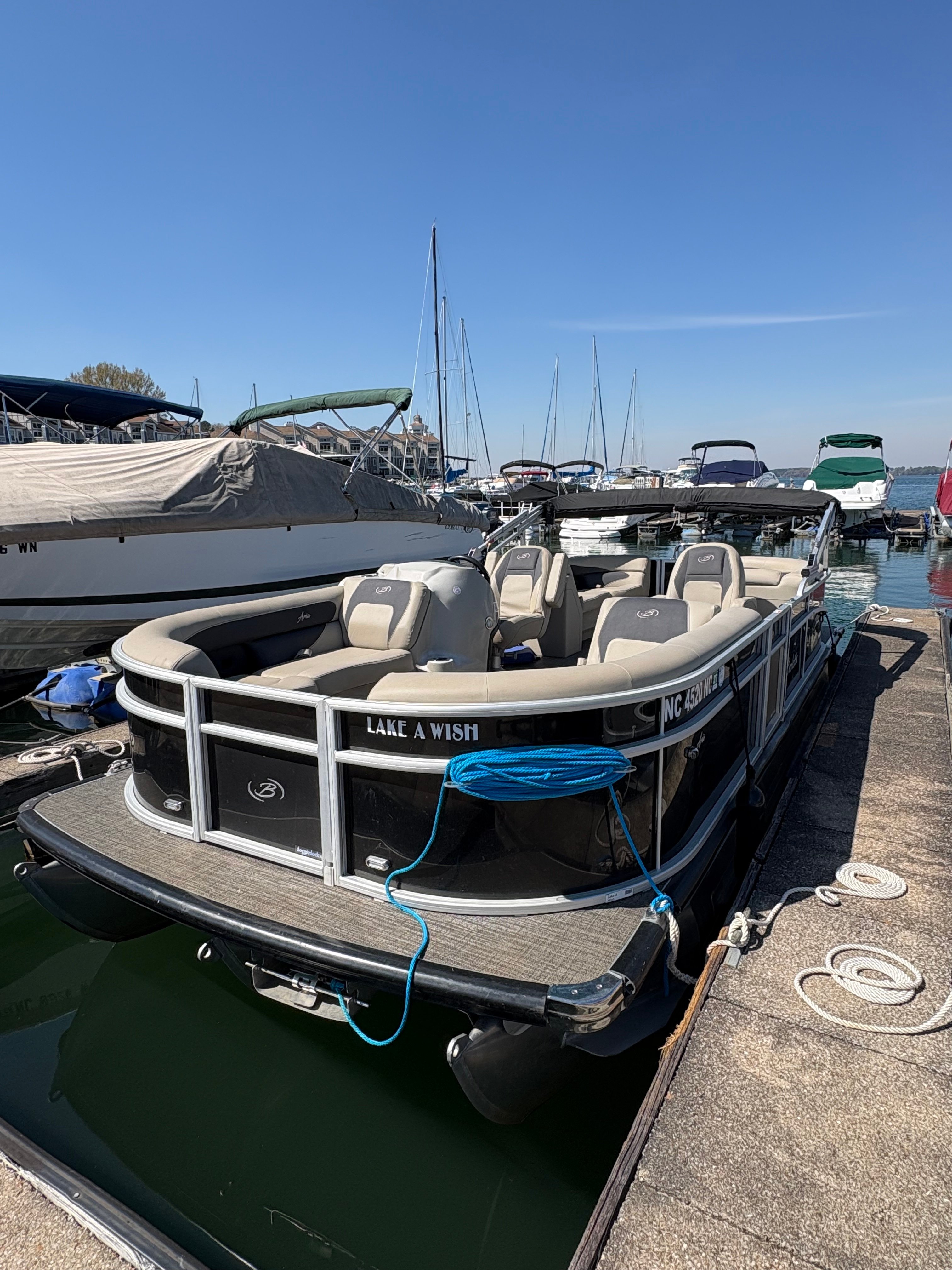 Lake A Wish [A] | 2024 Barletta Aria A22 Stern Radius
