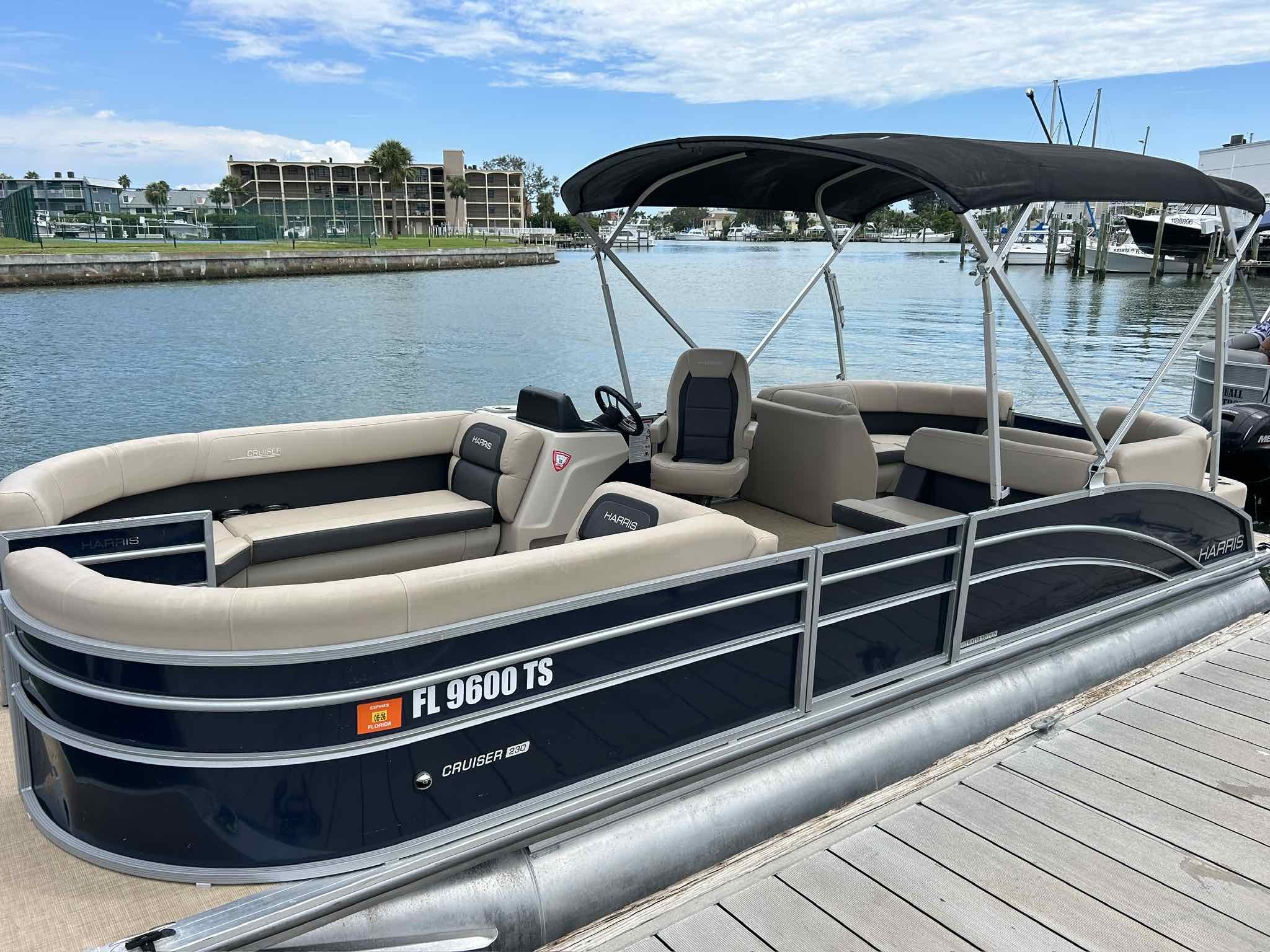 SENORITA - 23’ Harris Pontoon (115 HP)