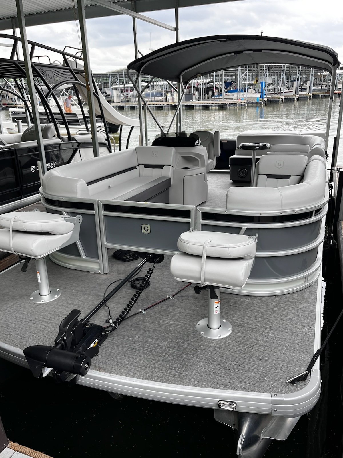 Garth - Sweetwater BF - Fishing Tritoon