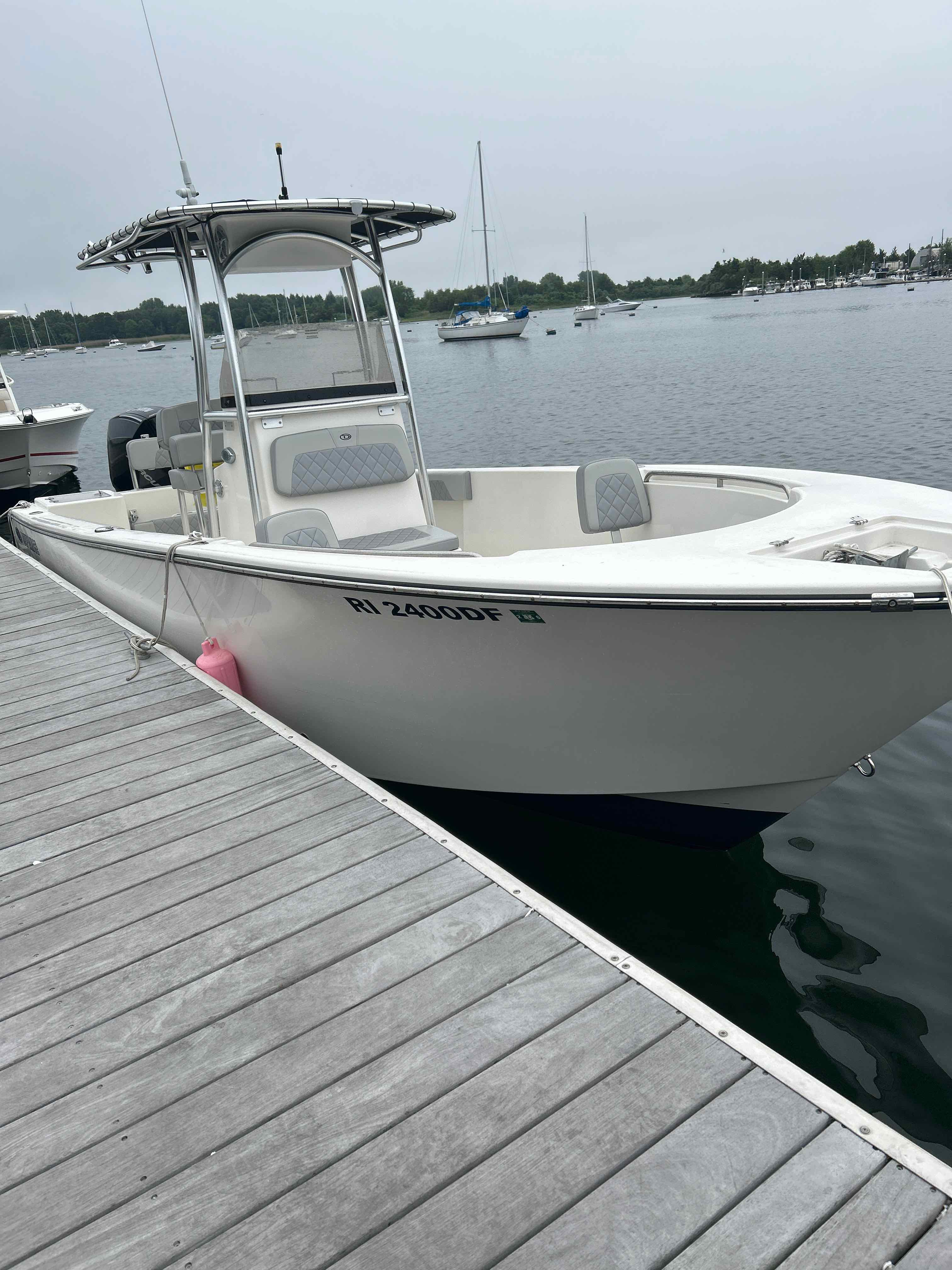 Pt. Jude (24ft Center Console 250HP) Bay & Near Shore