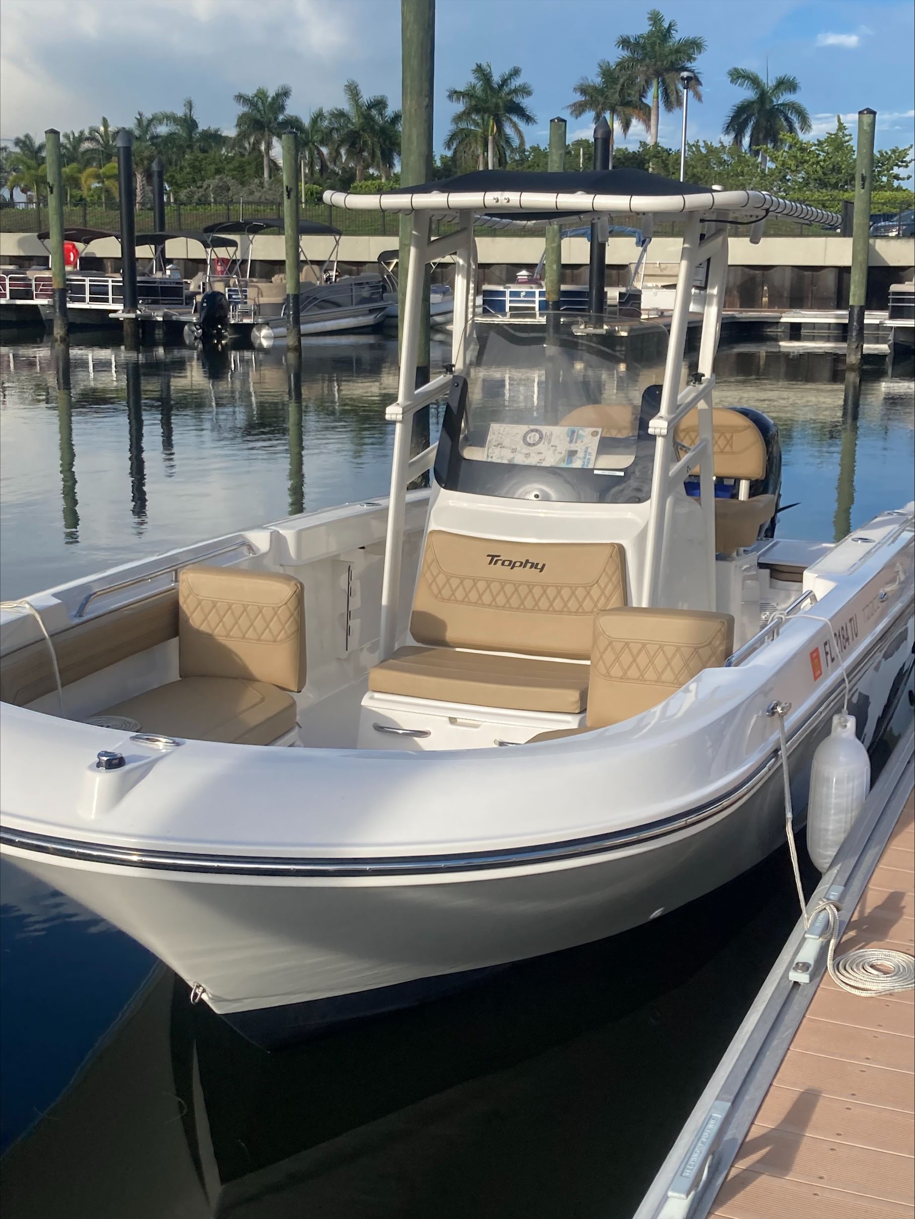 ANNA BANANA  (22FT Bayliner Trophy 22 Center Console - 150HP~Fishing Inshore)