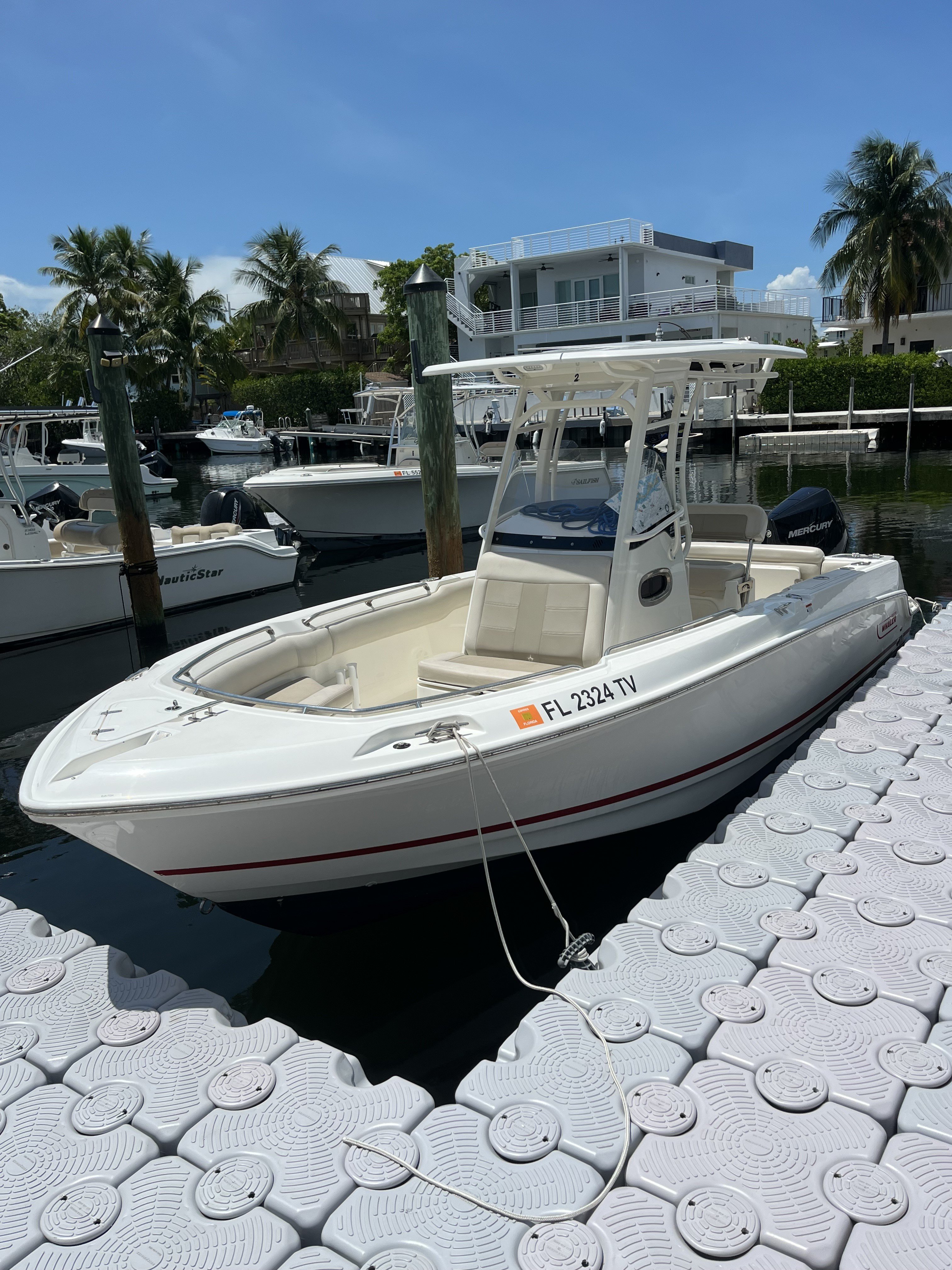 Sun Fish (23' Boston Whaler 250HP Center Console-Cruising/Fishing)