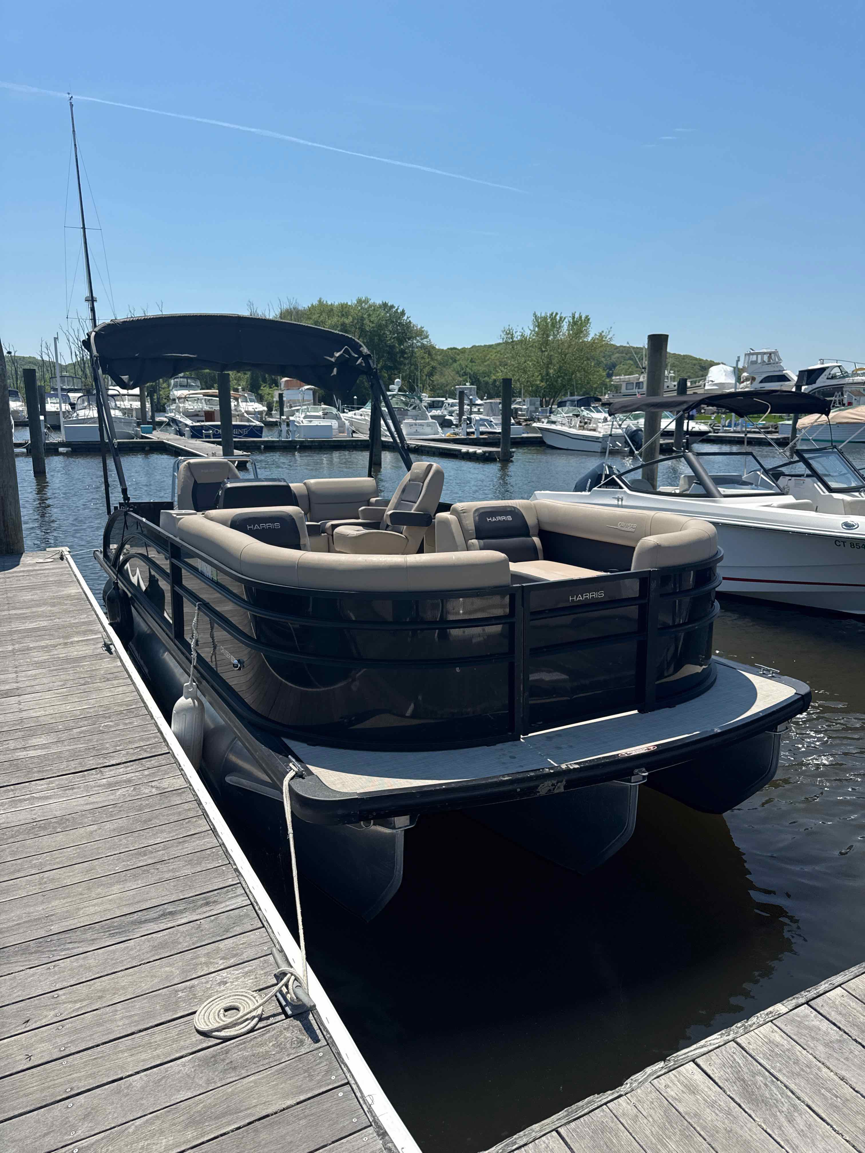 RIVER OF DREAMS  (22' Harris Tri-toon 150 HP )