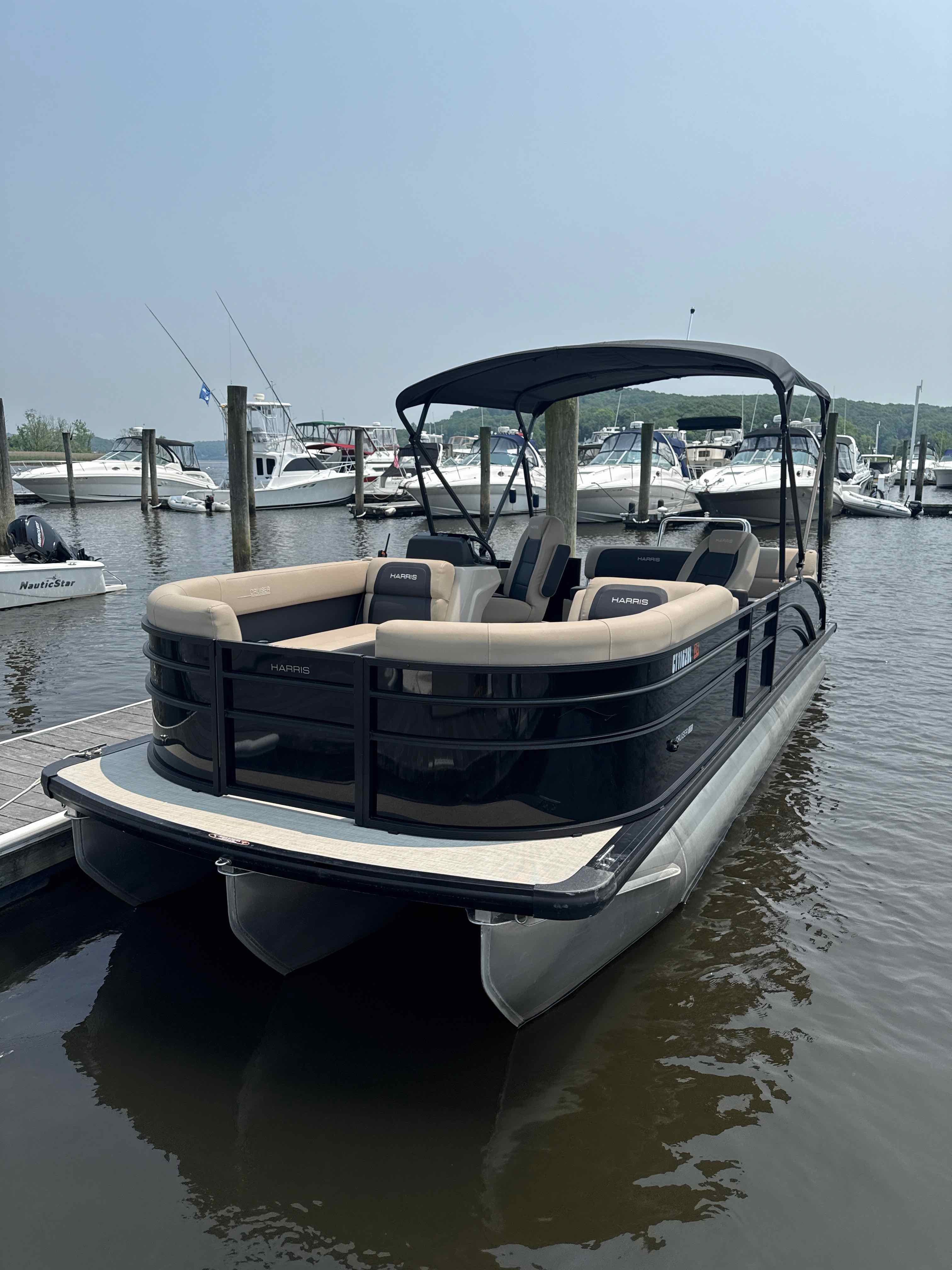 RIVER OF DREAMS  (22' Harris Tri-toon 150 HP )