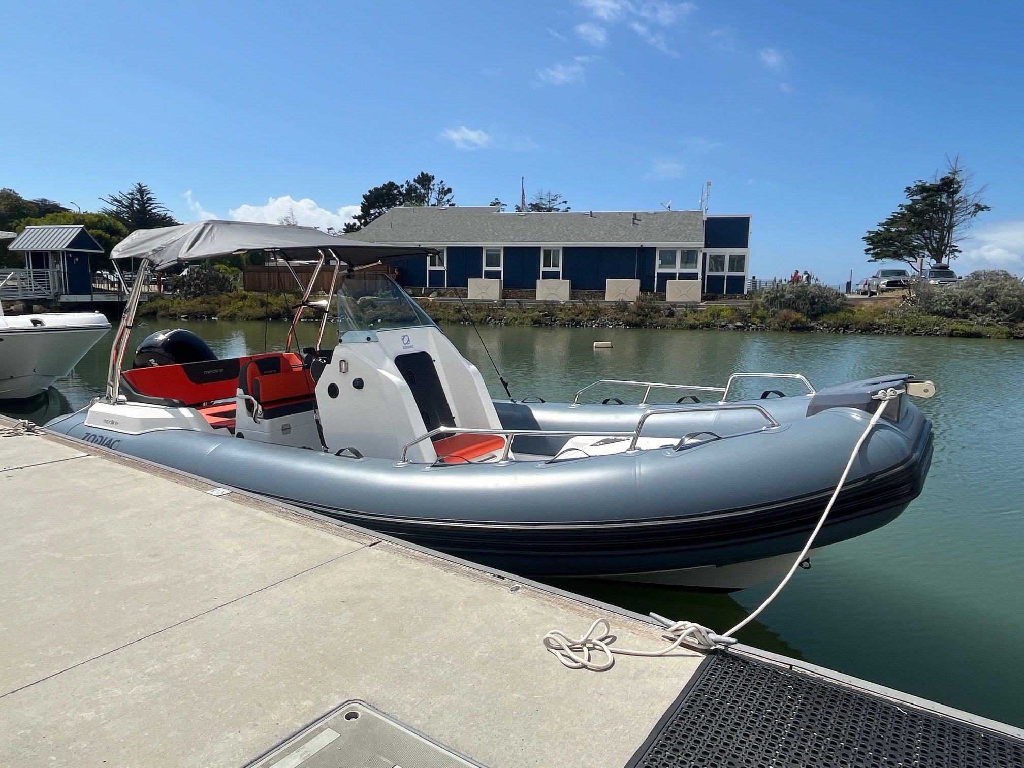 RIB2 - Zodiac Medline 6.8