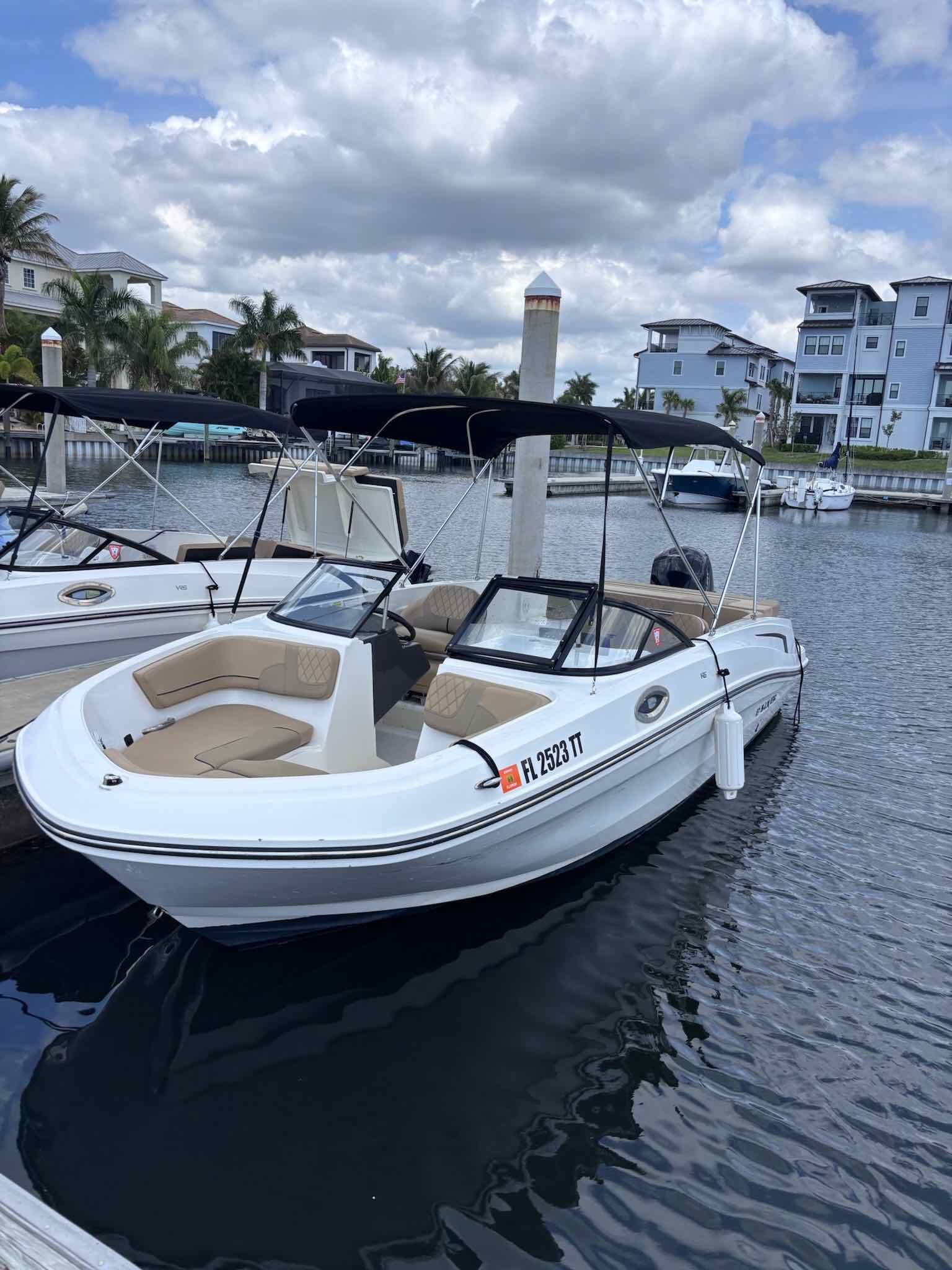 CASPER (22' BAYLINER VR6 150XL MERCURY)