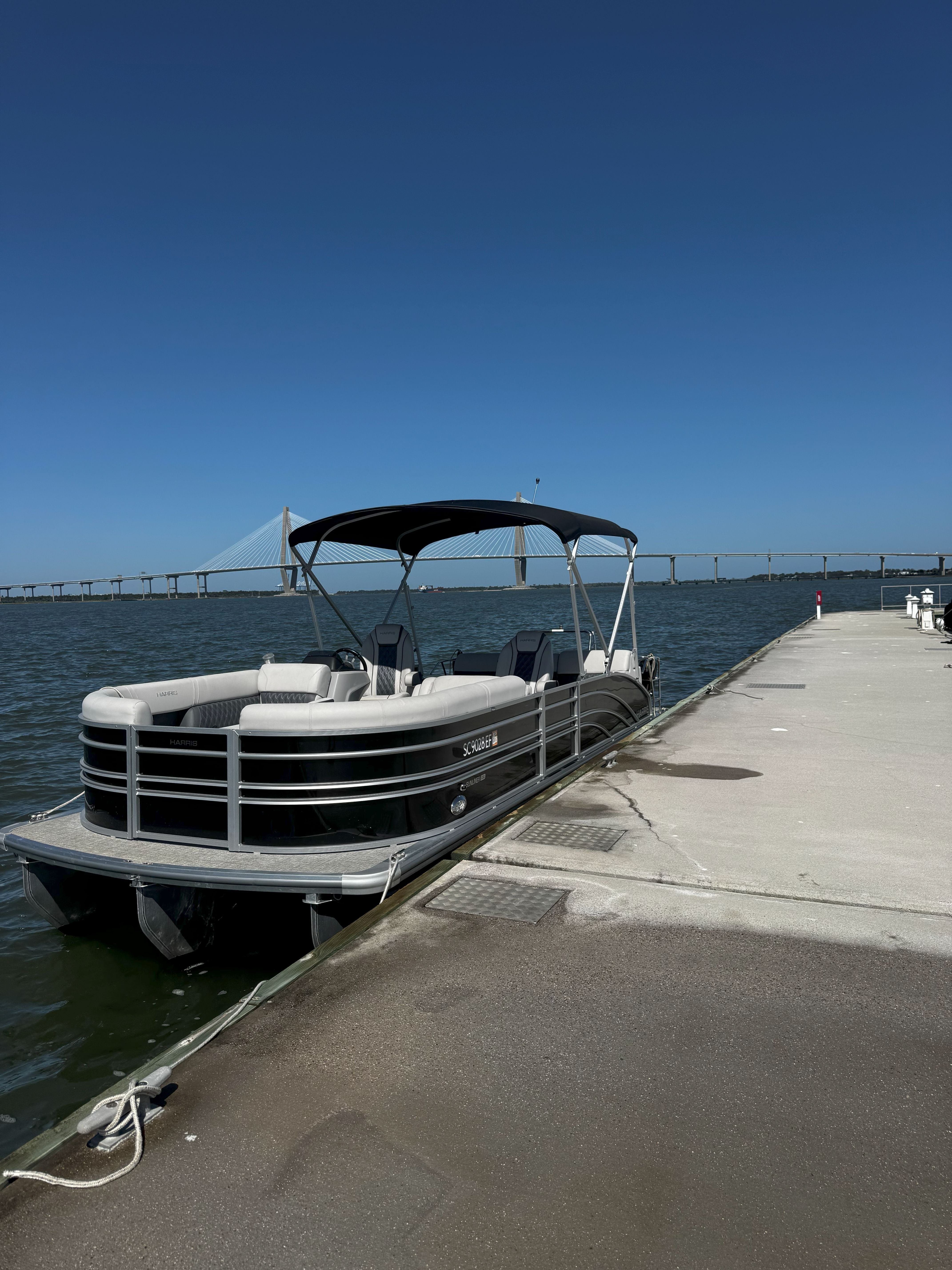 Low Country Lady (23' Harris Tri-toon 150 HP - Fishing/Cruising)