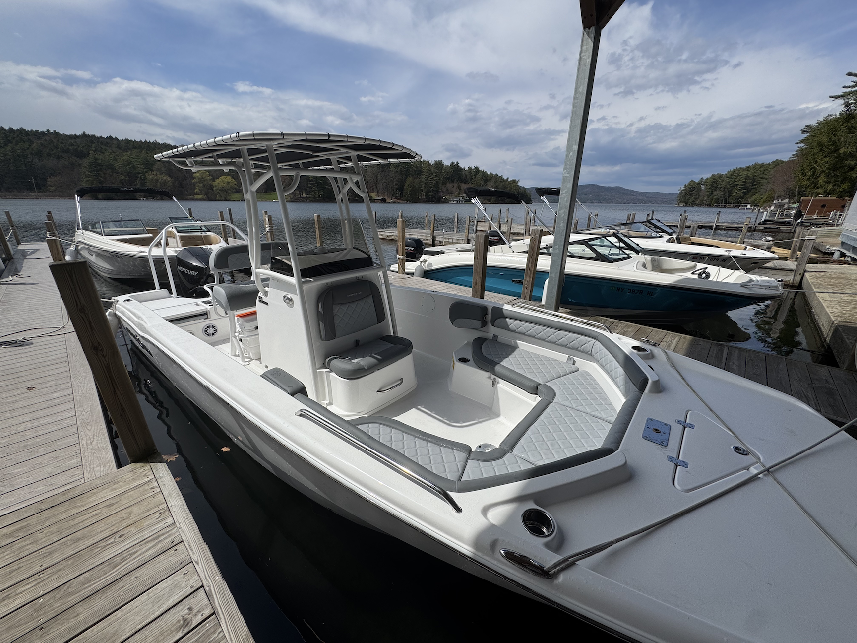 - 2025 Nautic Star