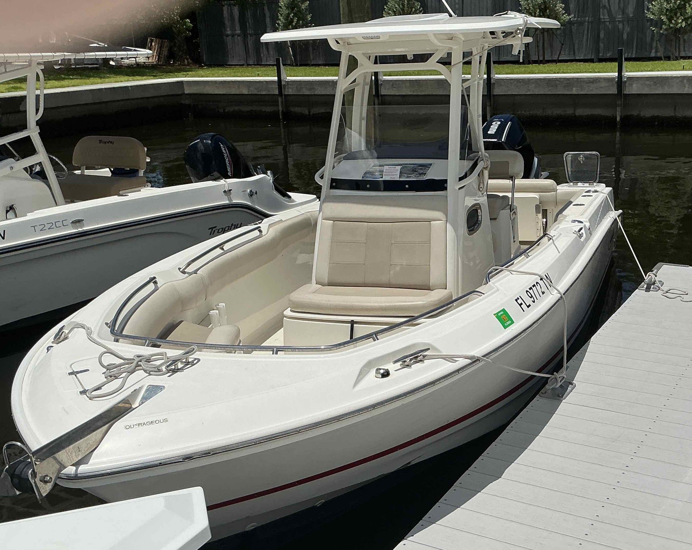 OUTRAGEOUS (23' Boston Whaler - 250 HP)