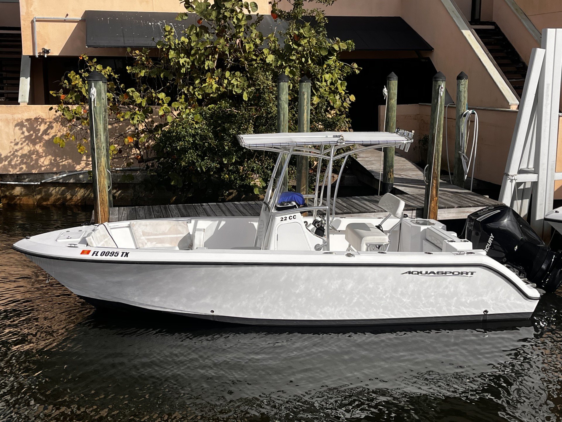 Knot Like Us (22' Center Console- Aquasport - 200HP -Fishing)