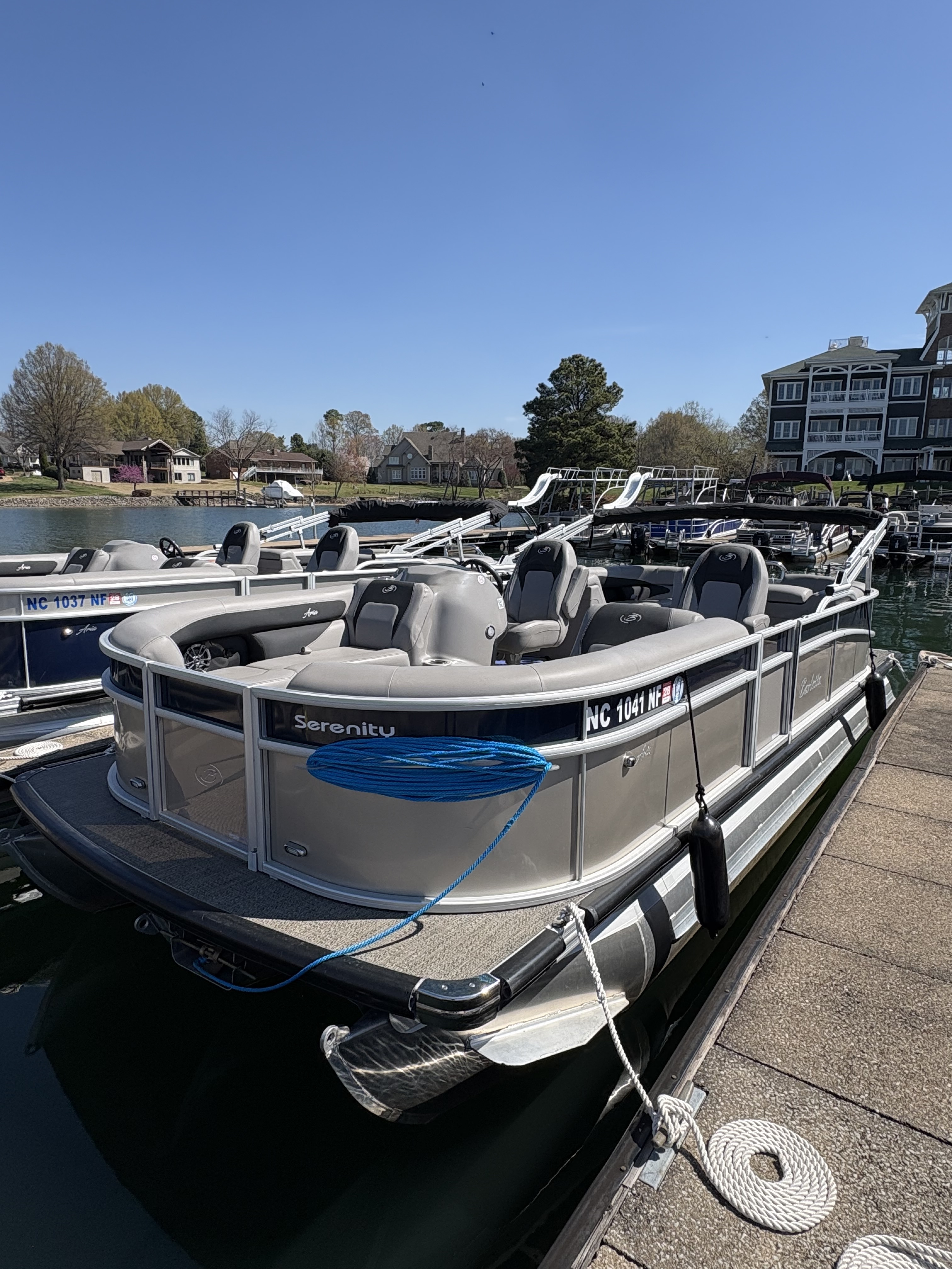 Serenity [B] | 2025 Barletta Aria A22 Stern Radius