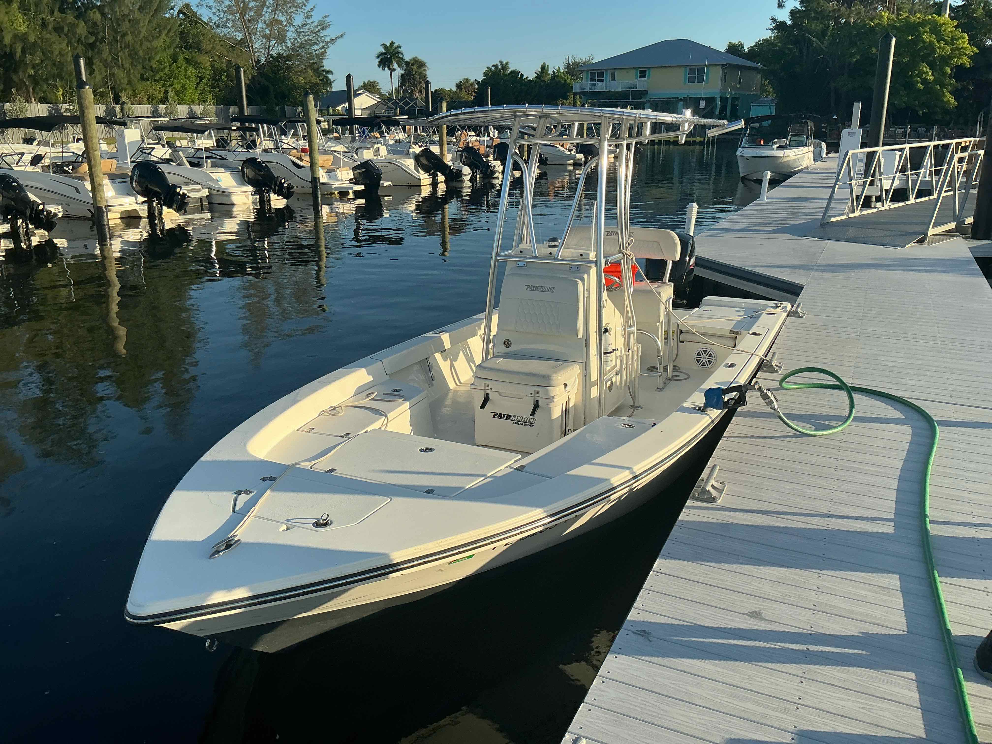 Finatic (22FT Center Console Pathfinder 150 HP Fishing)
