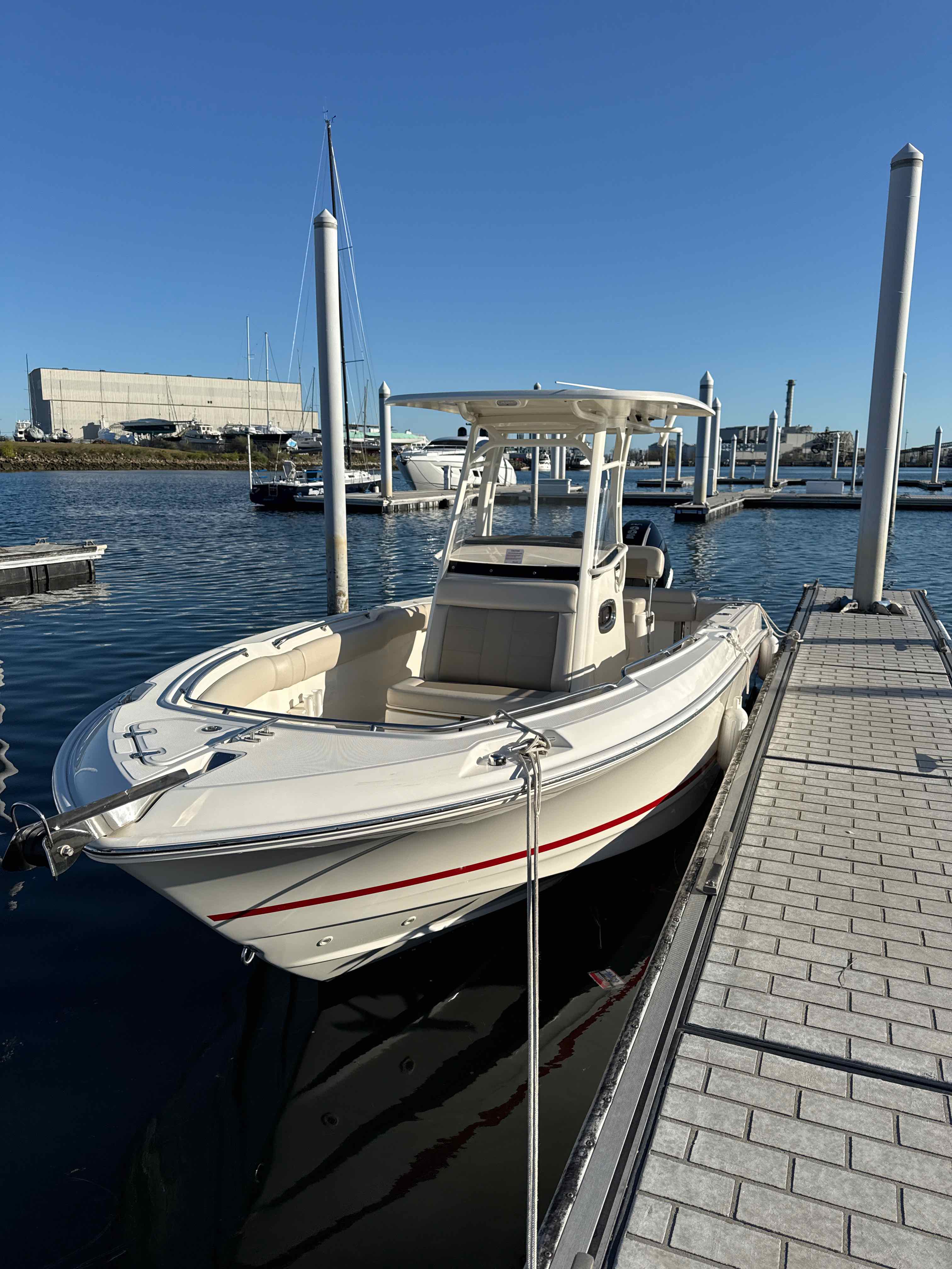 GIBSON (23' Boston Whaler 230 Outrage 250HP Center Console-Cruising/Fishing)