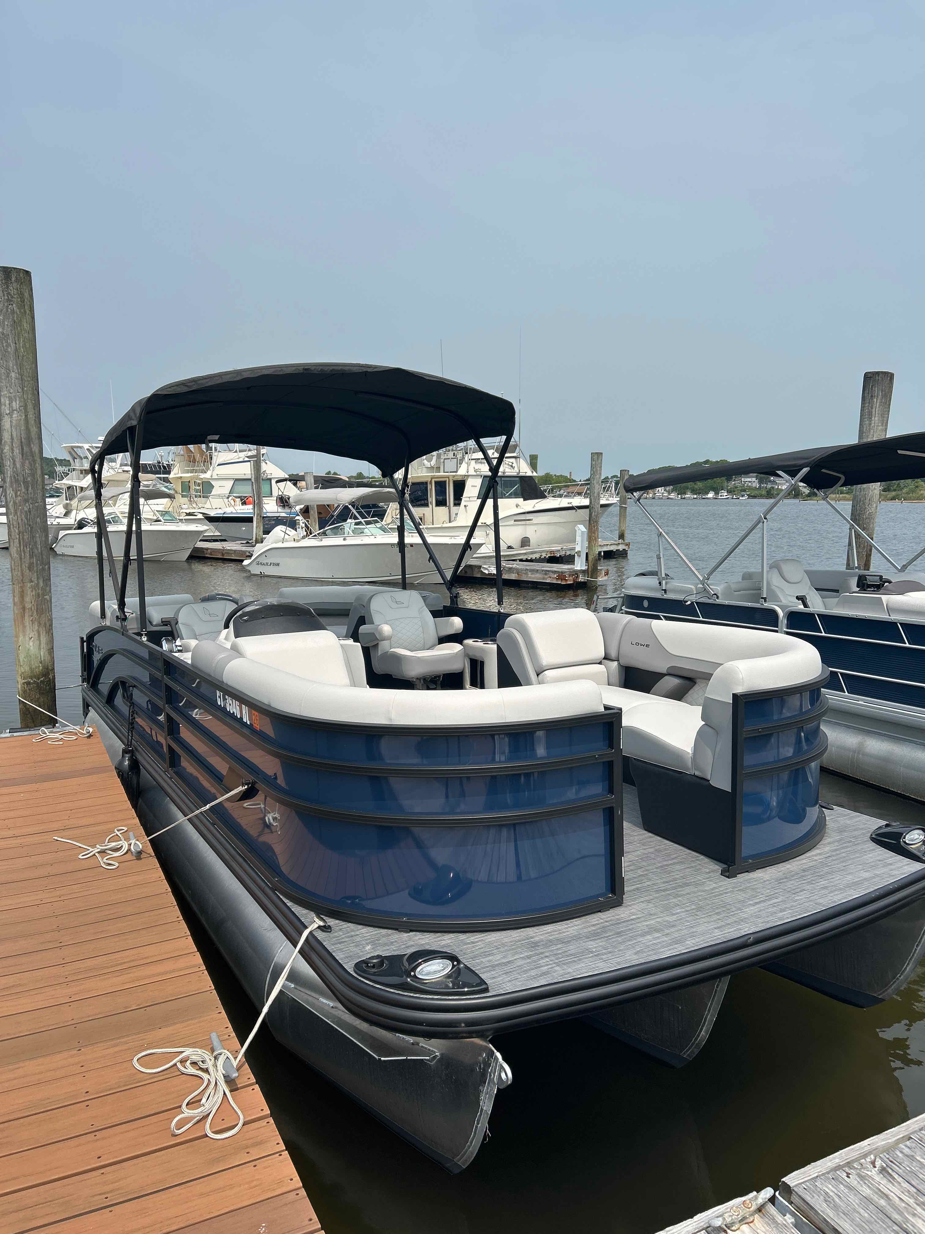 SLOW HAND (23' LOWE Tritoon -150HP-Cruising Only-No Fishing Allowed)