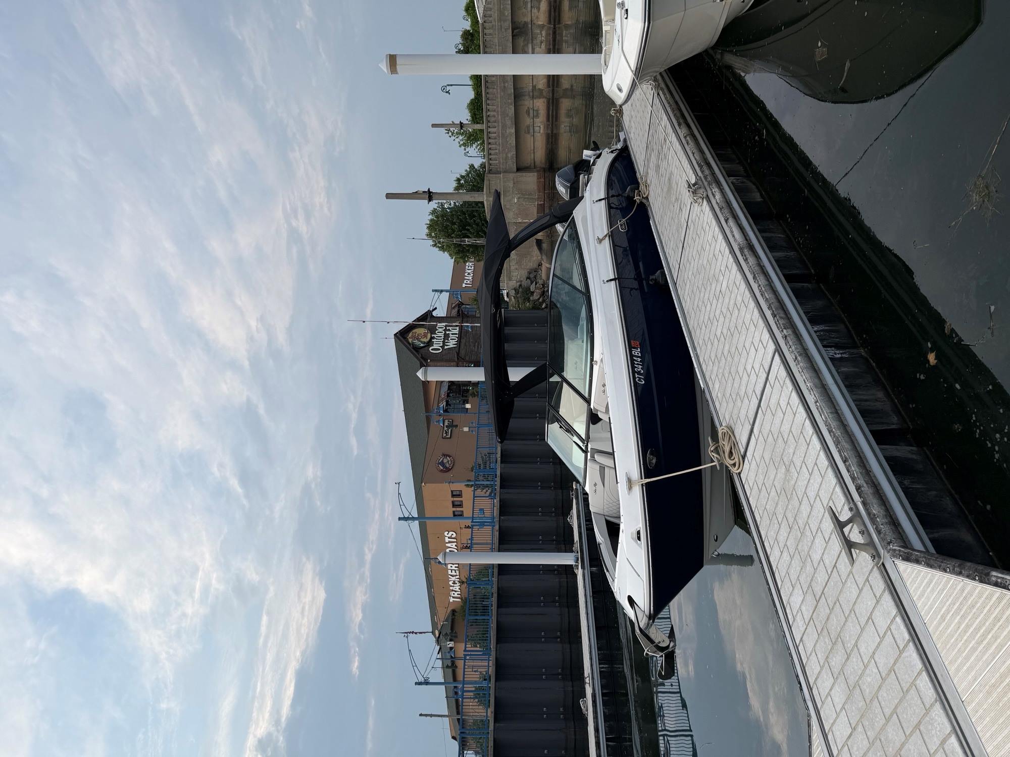 SEA MY POINTE (AMENITY BOAT 2025 SEA RAY SLX280 TWIN 250 MERC) $149.00 Full Day
