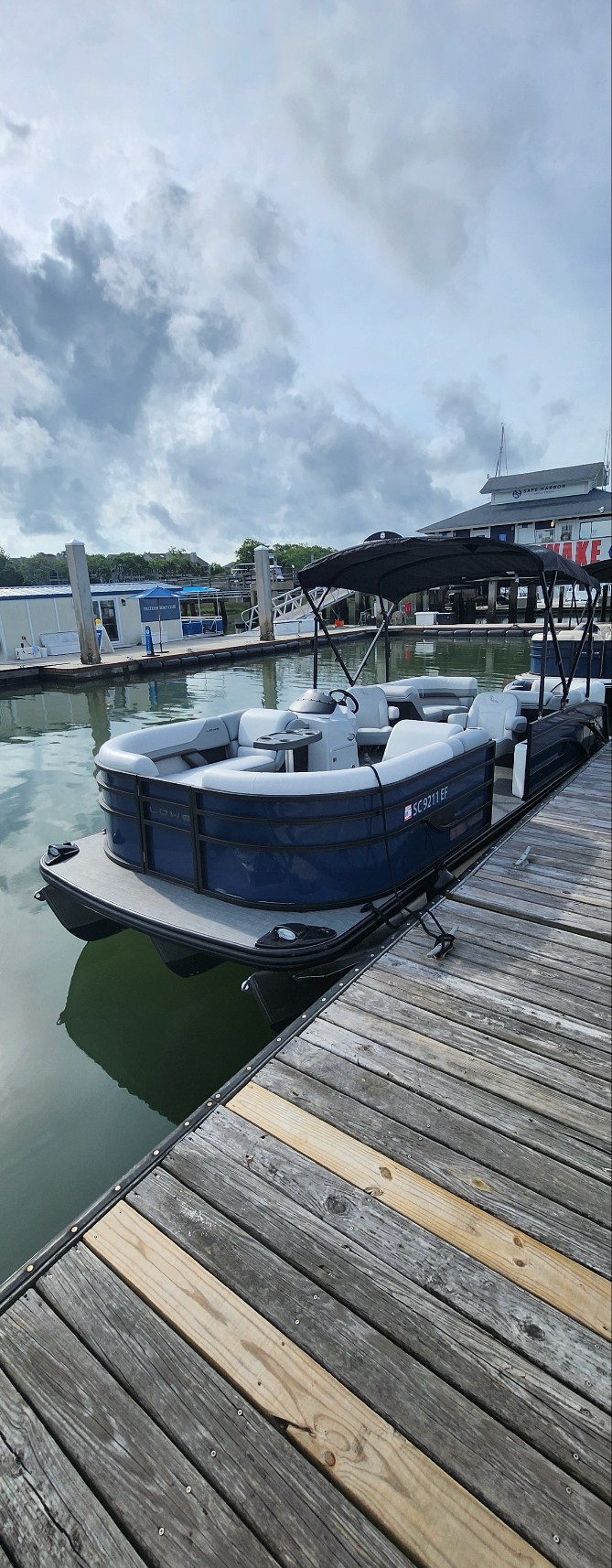 Island Freedom 26 (23' LOWE SS230W 150XL MERCURY)