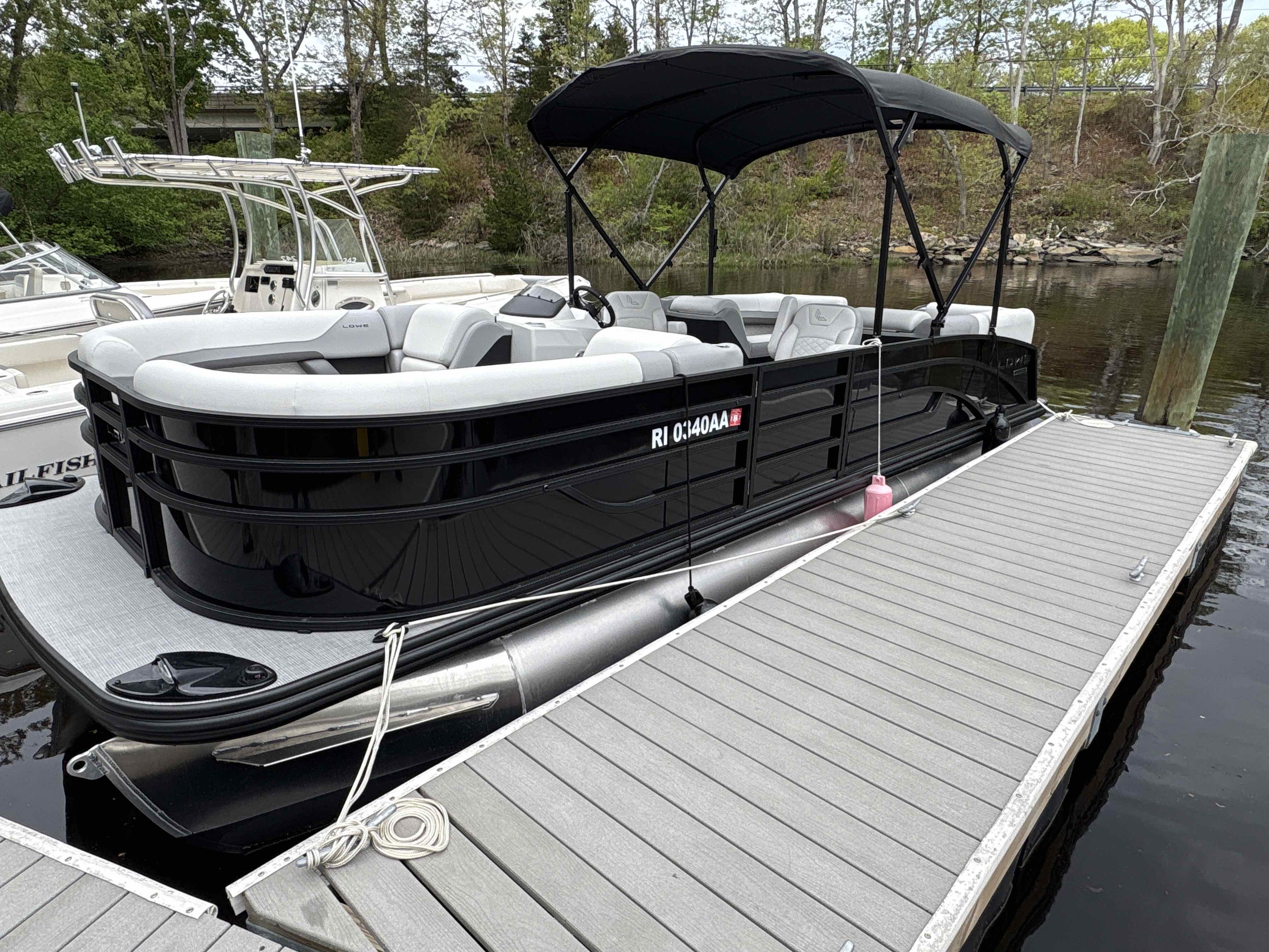 STRESS REDUCTION (23' LOWE SS230W 150XL MERCURY) Pond/Inshore Only