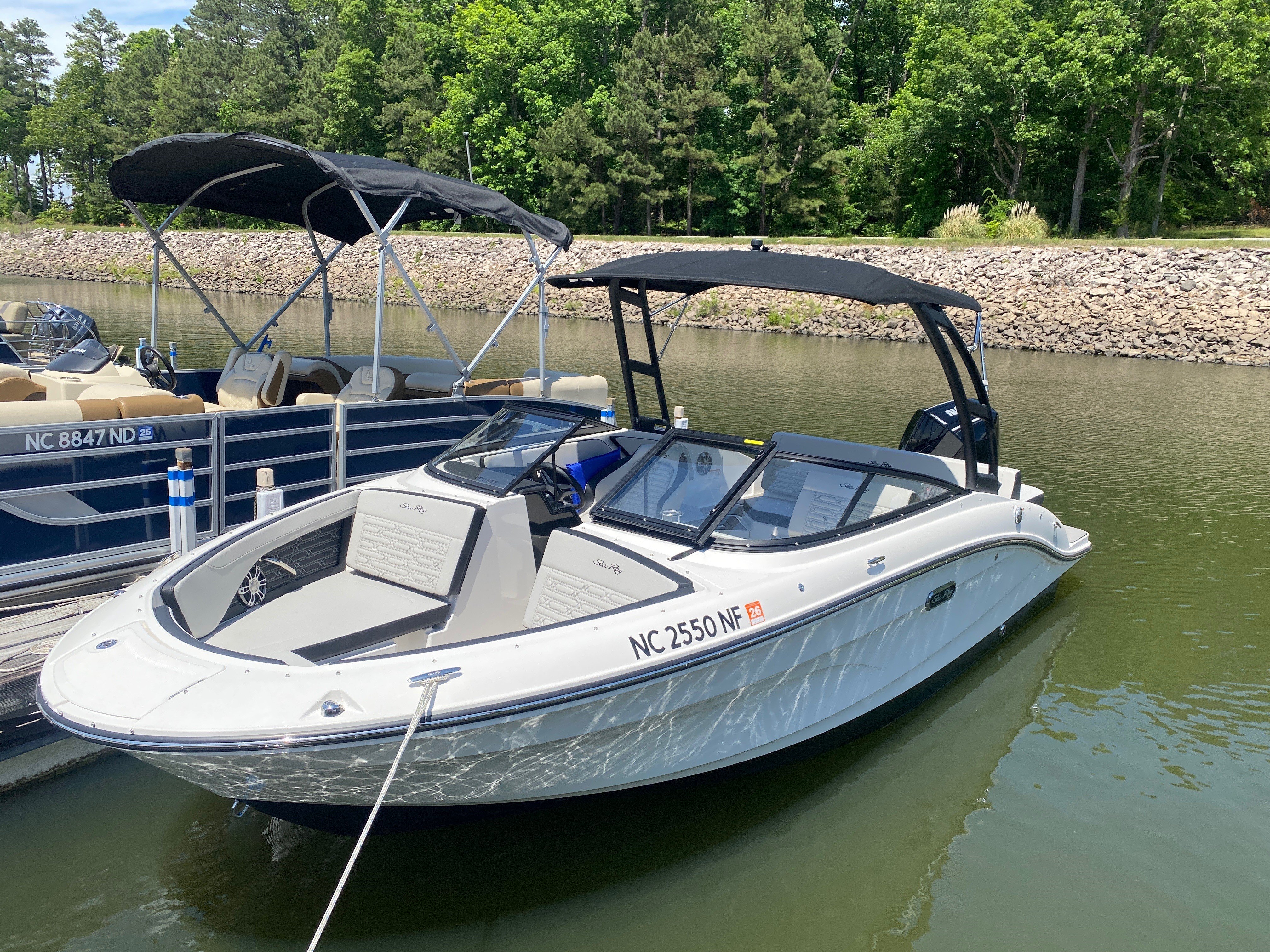 LITTLE WING (21' Sea Ray Bowrider 150 HP Mercury - Cruising)