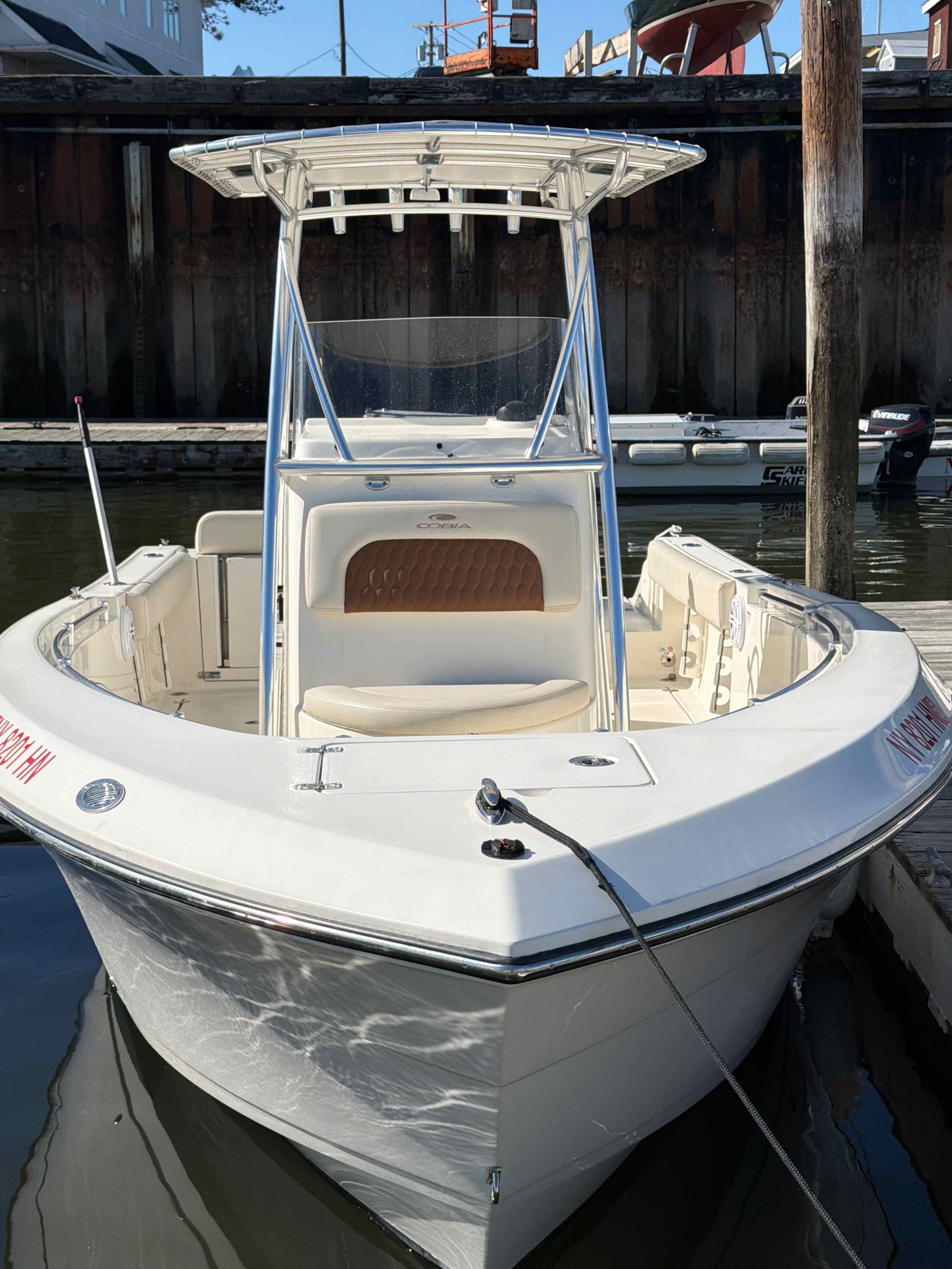 MARIAH'S SECRET (23' COBIA 237 CC 250XXL MERCURY)
