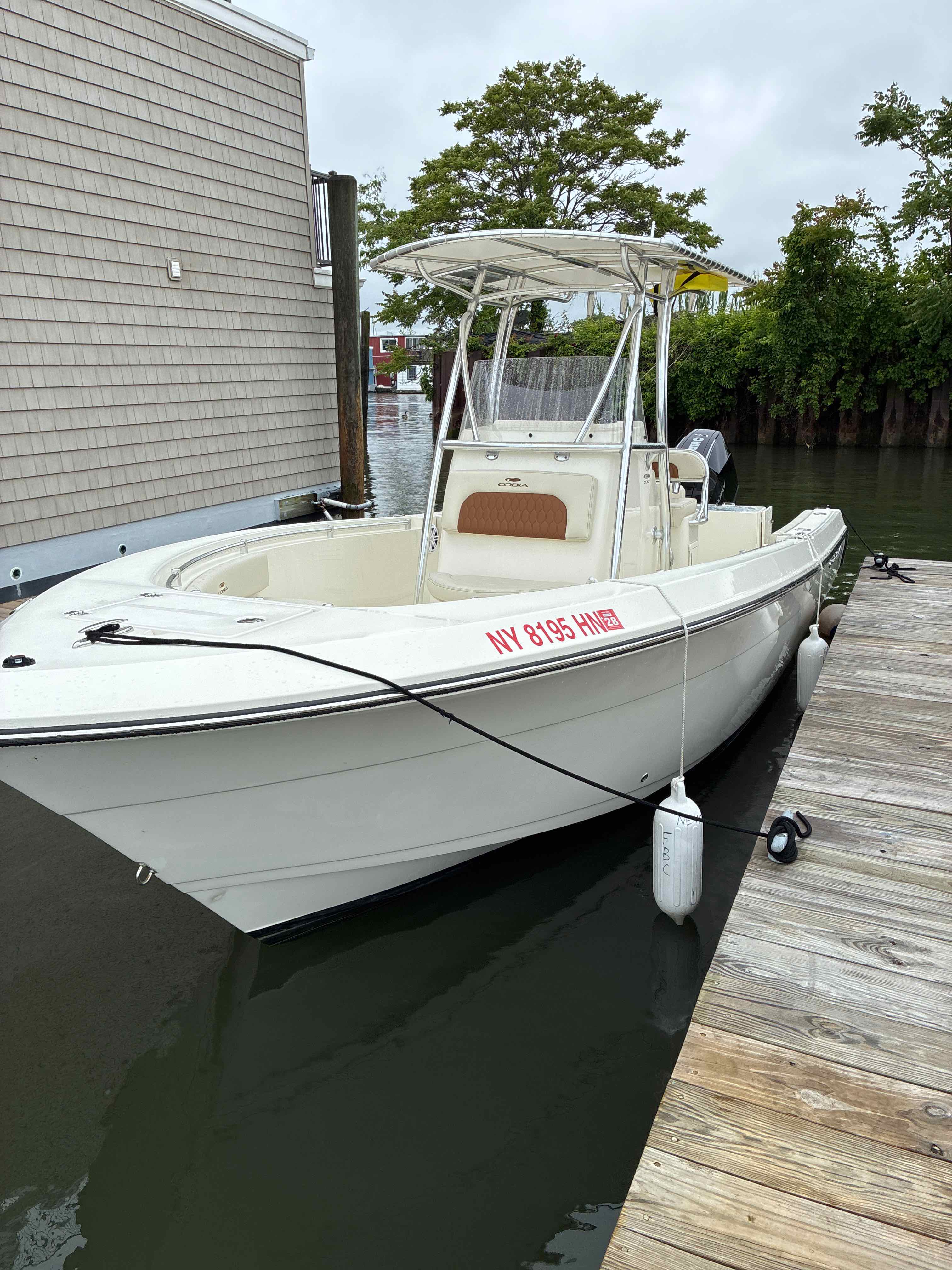 NEMO (23' COBIA 237 CC 250XXL MERCURY)