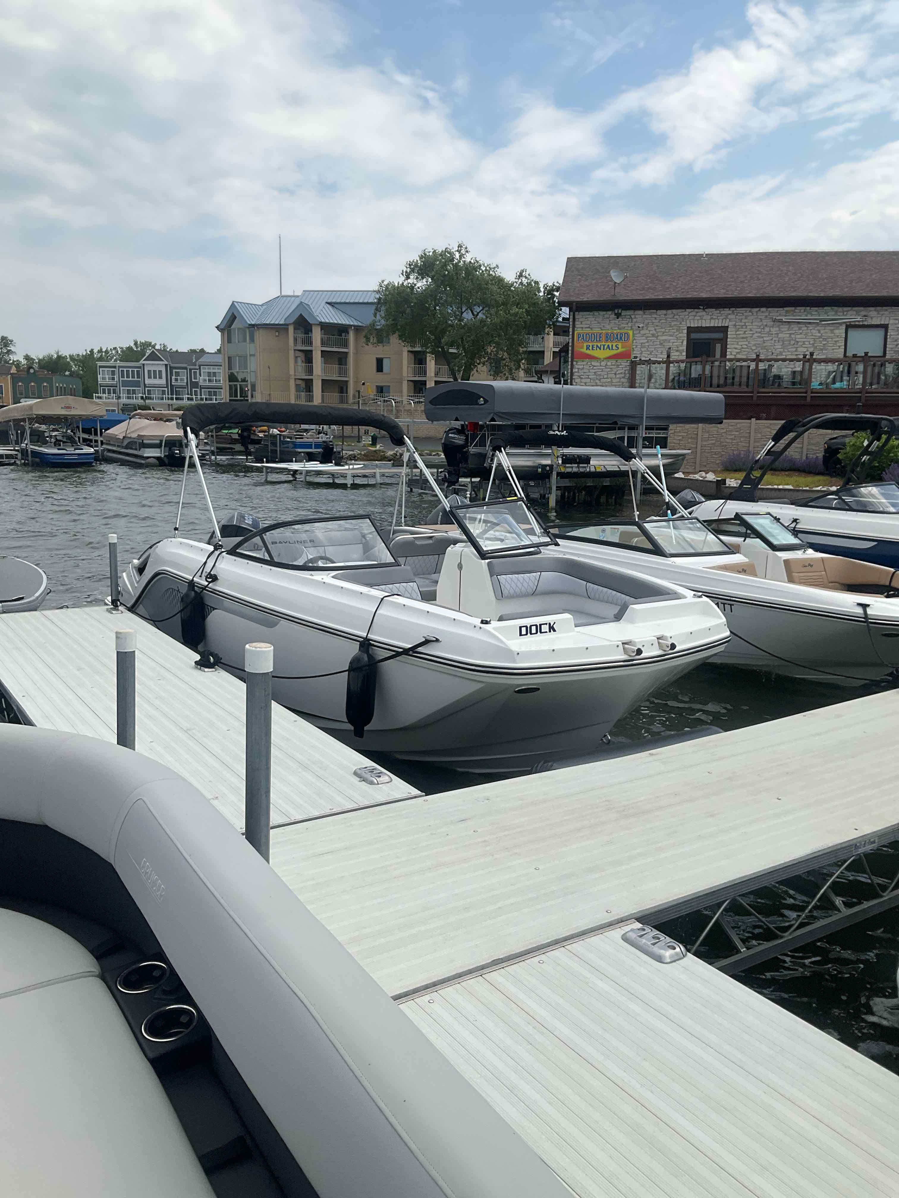 DOCK (Bayliner 22' Deck Boat 200 HP - Cruising)