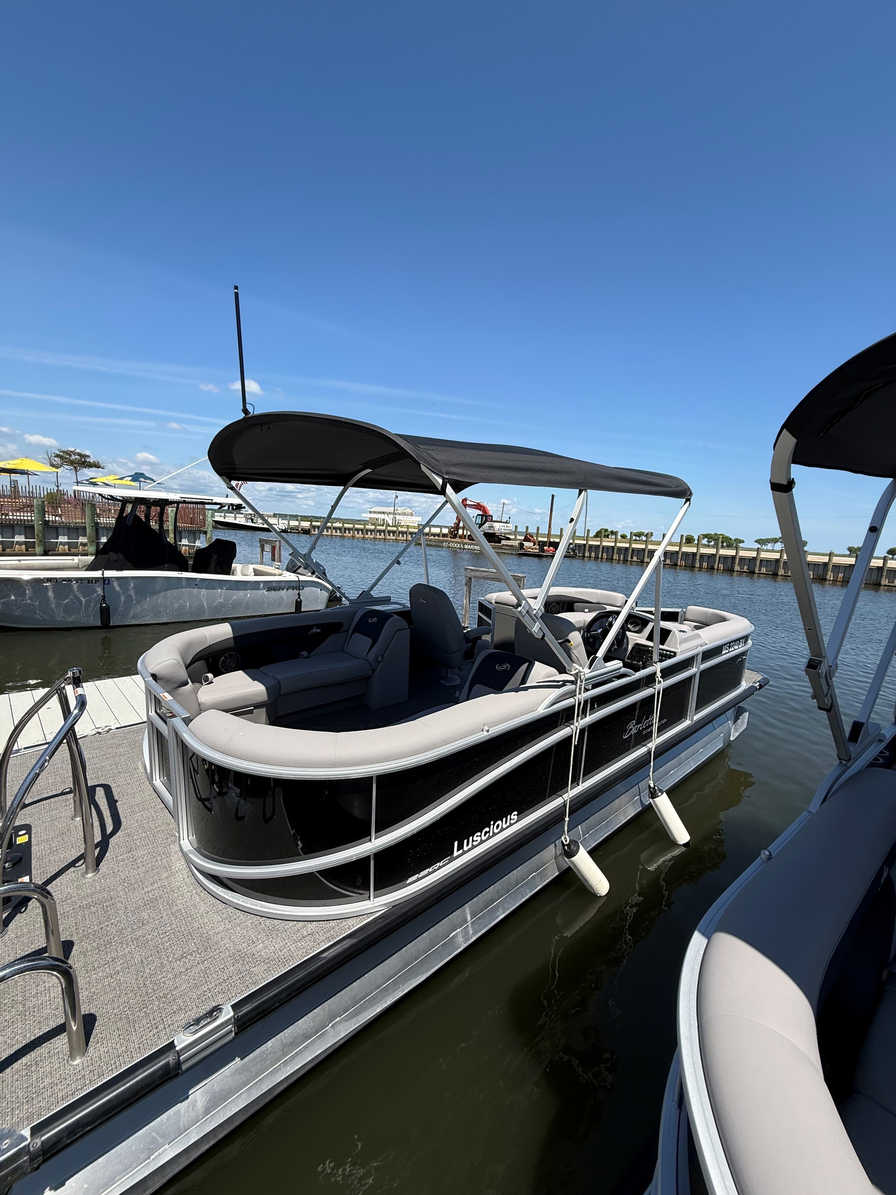 Luscious - 22' Pontoon - No Canal Transit - No Offshore - No Fishing