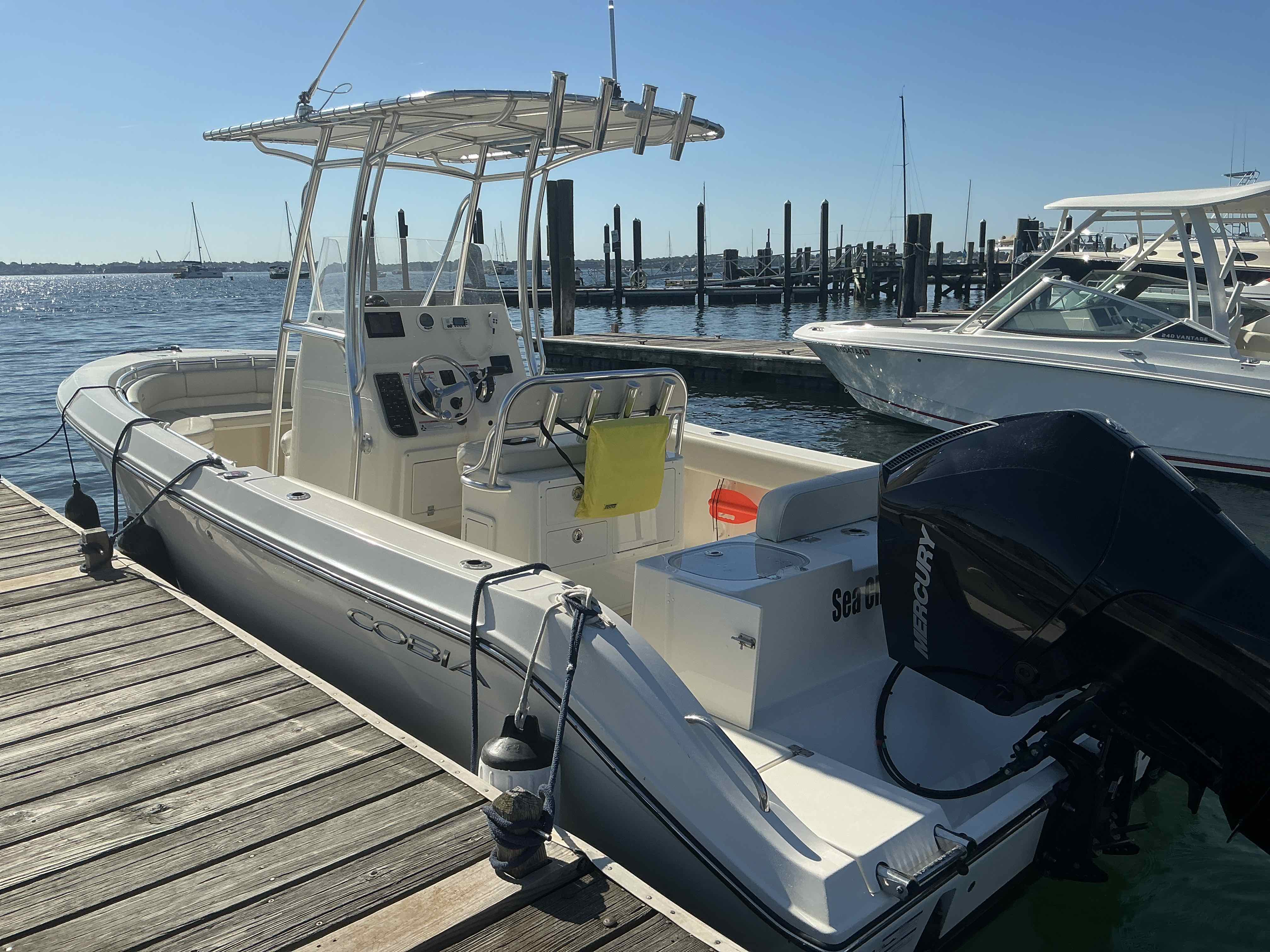 SEA CHOP (23' COBIA 237 CC 250XXL MERCURY)